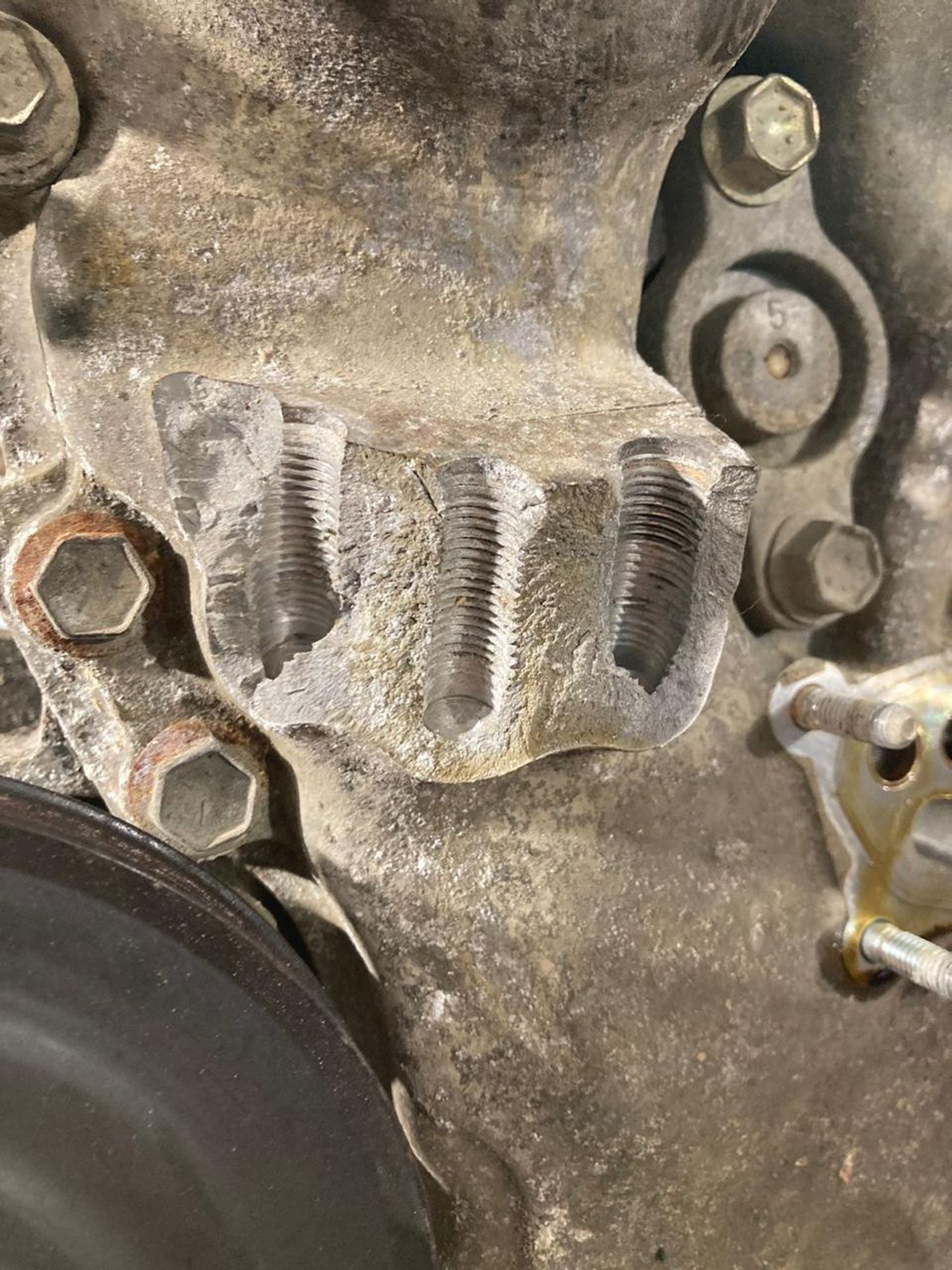 https://ycs.partsauto.market/partsauto-images/thmbs/b135e93f2d106a11df5e4386431c5e55/61e0c7d6ad12524af684d73dfb398ebc/024fd8c2dffb963738aebd78aea6f45c.jpg