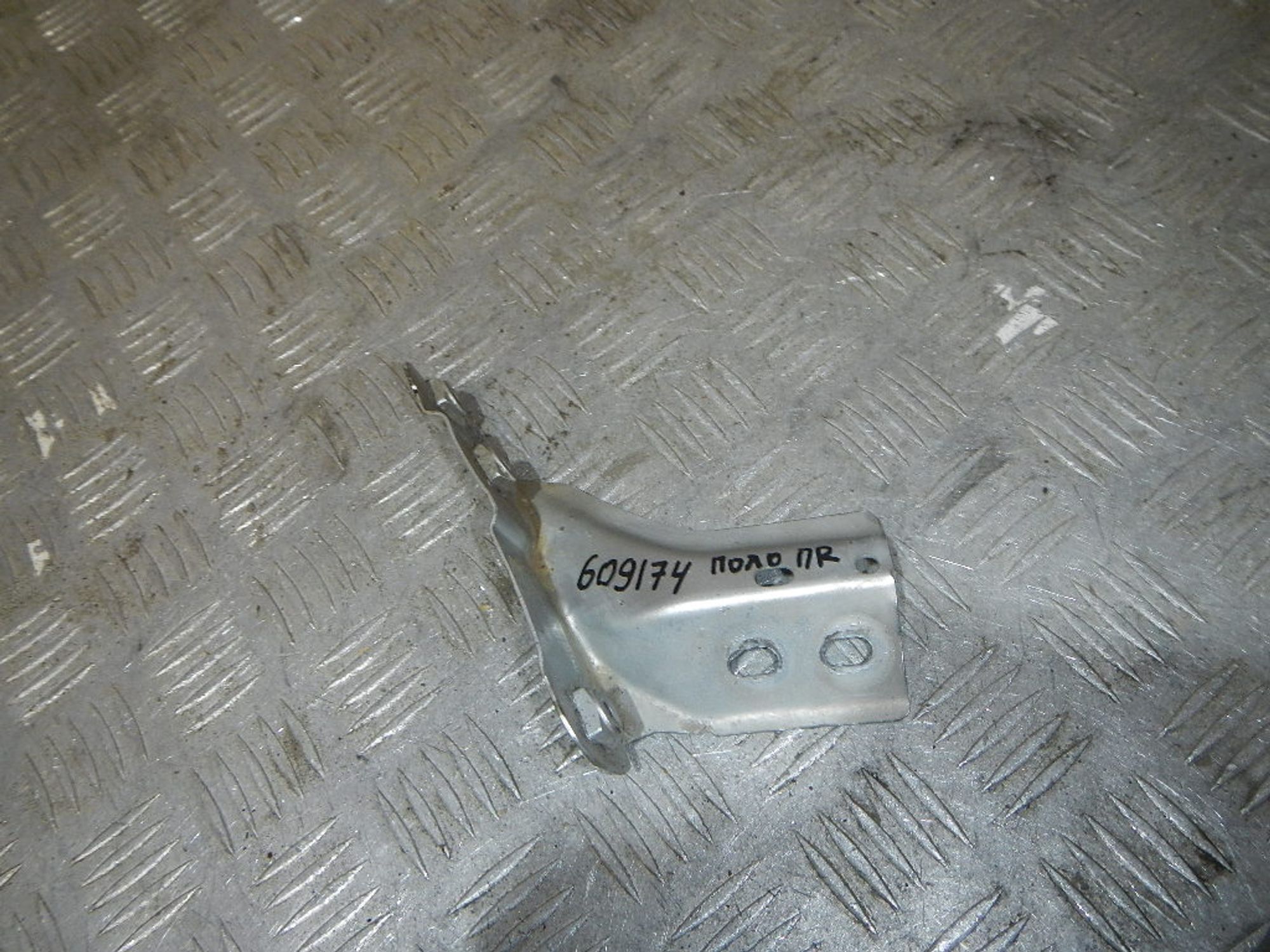 https://ycs.partsauto.market/partsauto-images/thmbs/b135e93f2d106a11df5e4386431c5e55/68beb2ce7bffdfb1eb71ef478cbfc662/be7b6ae90098686a776b23dc35e24ea3.jpg