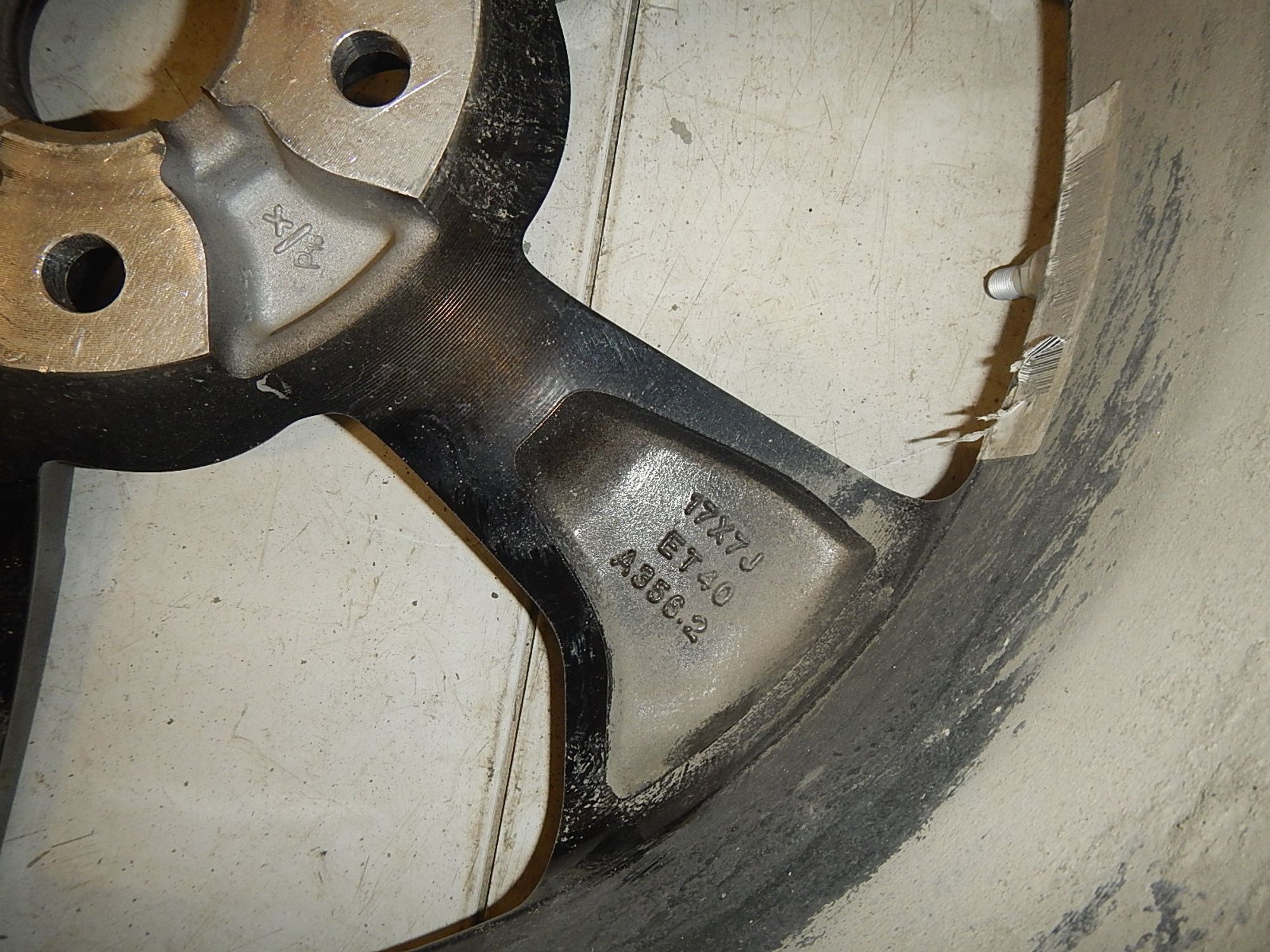 https://ycs.partsauto.market/partsauto-images/thmbs/b135e93f2d106a11df5e4386431c5e55/6a3a7850e5d4bc15a7aaf80ca593c243/0fe8a89f908aadb7a9f429c5405c079c.jpg
