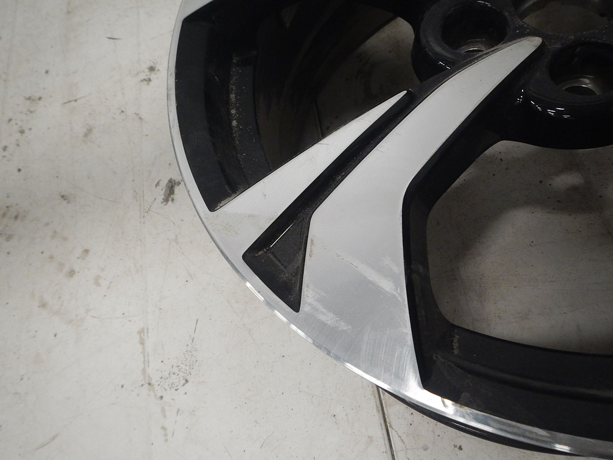 https://ycs.partsauto.market/partsauto-images/thmbs/b135e93f2d106a11df5e4386431c5e55/6a3a7850e5d4bc15a7aaf80ca593c243/e6e437aba0c57ef831a016aab866cb3b.jpg