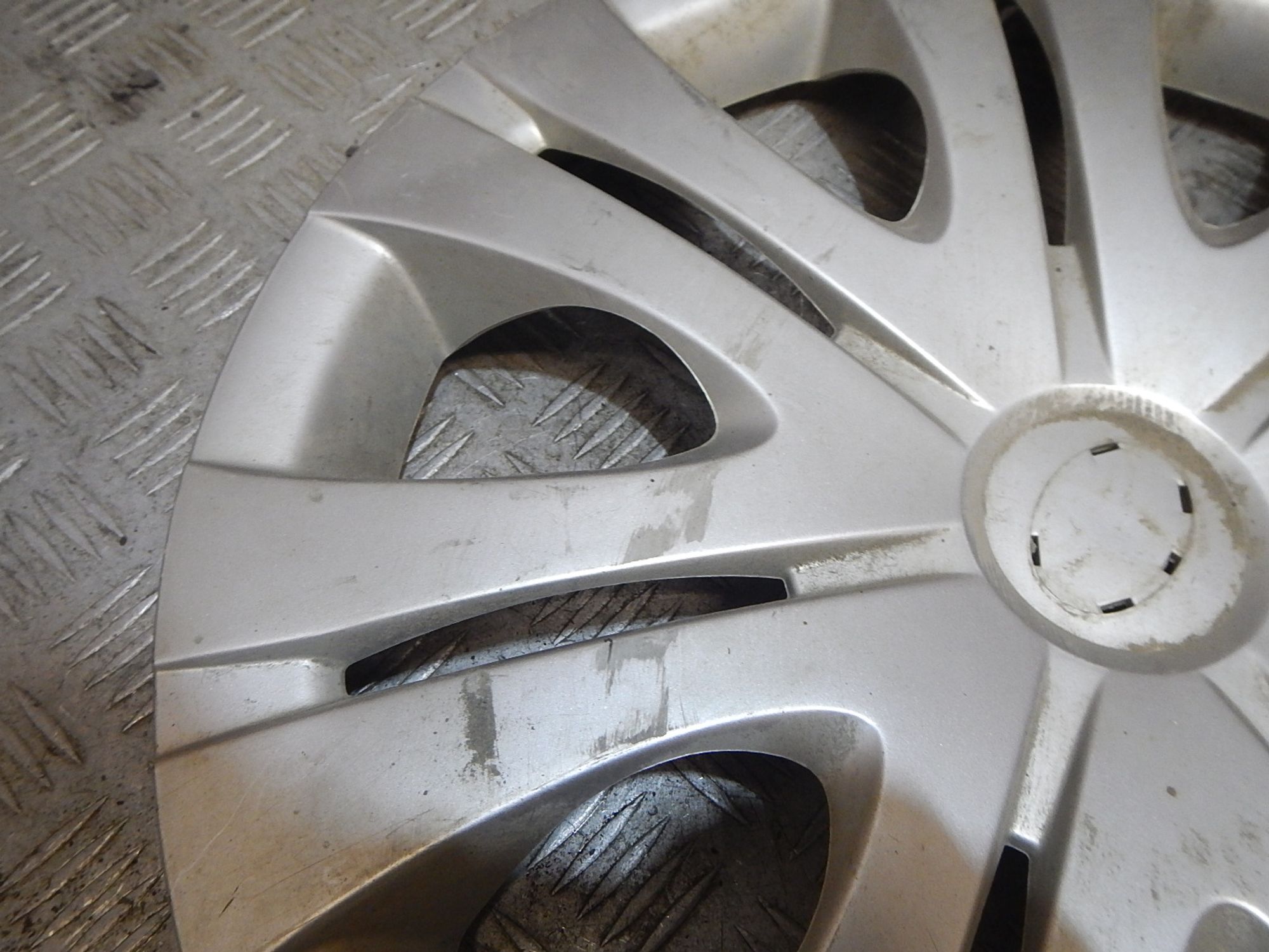 https://ycs.partsauto.market/partsauto-images/thmbs/b135e93f2d106a11df5e4386431c5e55/6b8f54767a4ed7a6ac9aea4b7d3dc5b1/6d8f97cef436b8ed75326c9f5752303e.jpg
