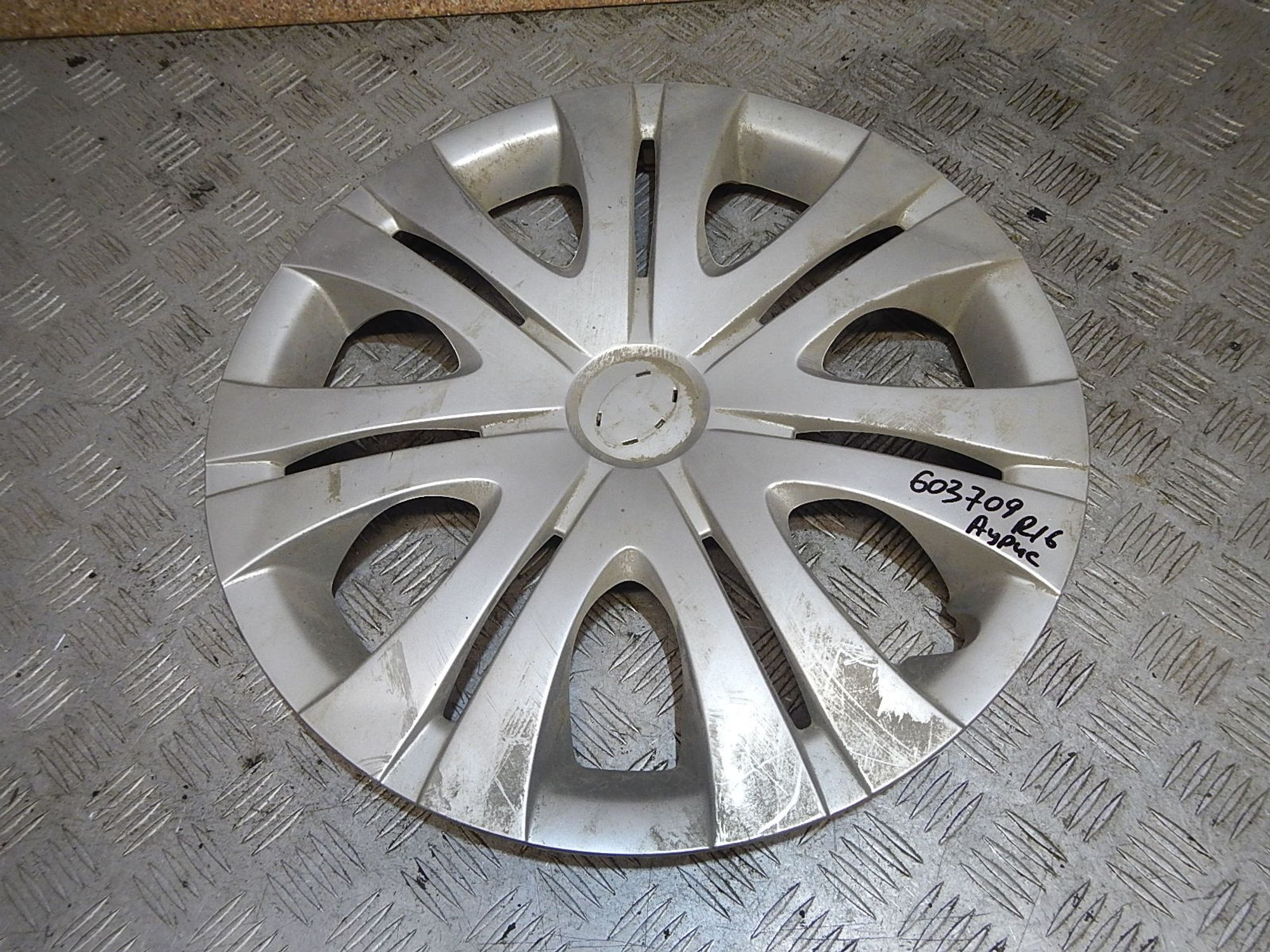 https://ycs.partsauto.market/partsauto-images/thmbs/b135e93f2d106a11df5e4386431c5e55/6b8f54767a4ed7a6ac9aea4b7d3dc5b1/bbedc4c0ea0bd2944ed1d937a22ae911.jpg