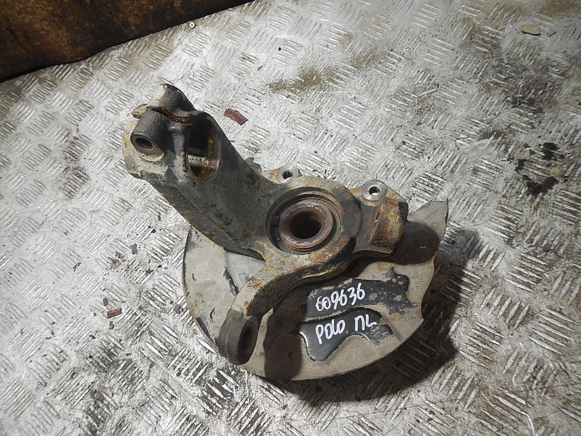 https://ycs.partsauto.market/partsauto-images/thmbs/b135e93f2d106a11df5e4386431c5e55/6beceabc621e4d5858cb5398e28ed48a/017f27d17dcd9f51474735074d2145c0.jpg