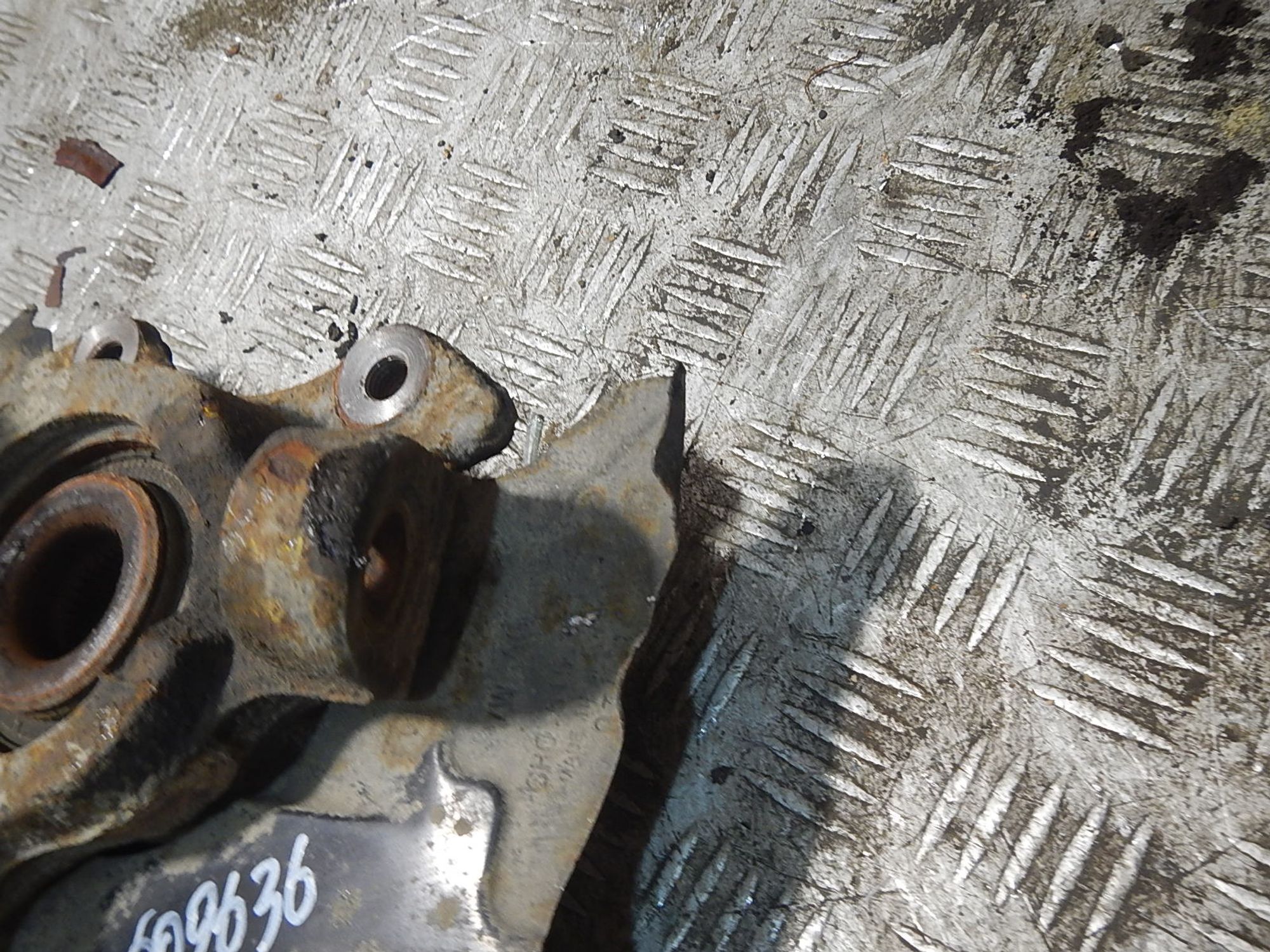 https://ycs.partsauto.market/partsauto-images/thmbs/b135e93f2d106a11df5e4386431c5e55/6beceabc621e4d5858cb5398e28ed48a/30becd0e71e2158c836d44a0b11472ad.jpg
