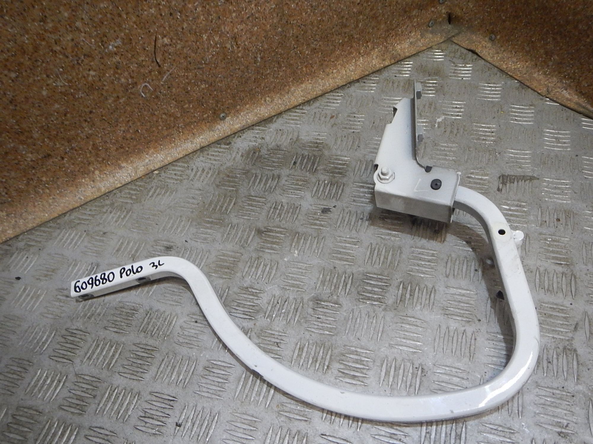 https://ycs.partsauto.market/partsauto-images/thmbs/b135e93f2d106a11df5e4386431c5e55/6da9cf35998c7b52546c26c326dc7652/cf3319d8aaa0a02132fd25f350d48b07.jpg