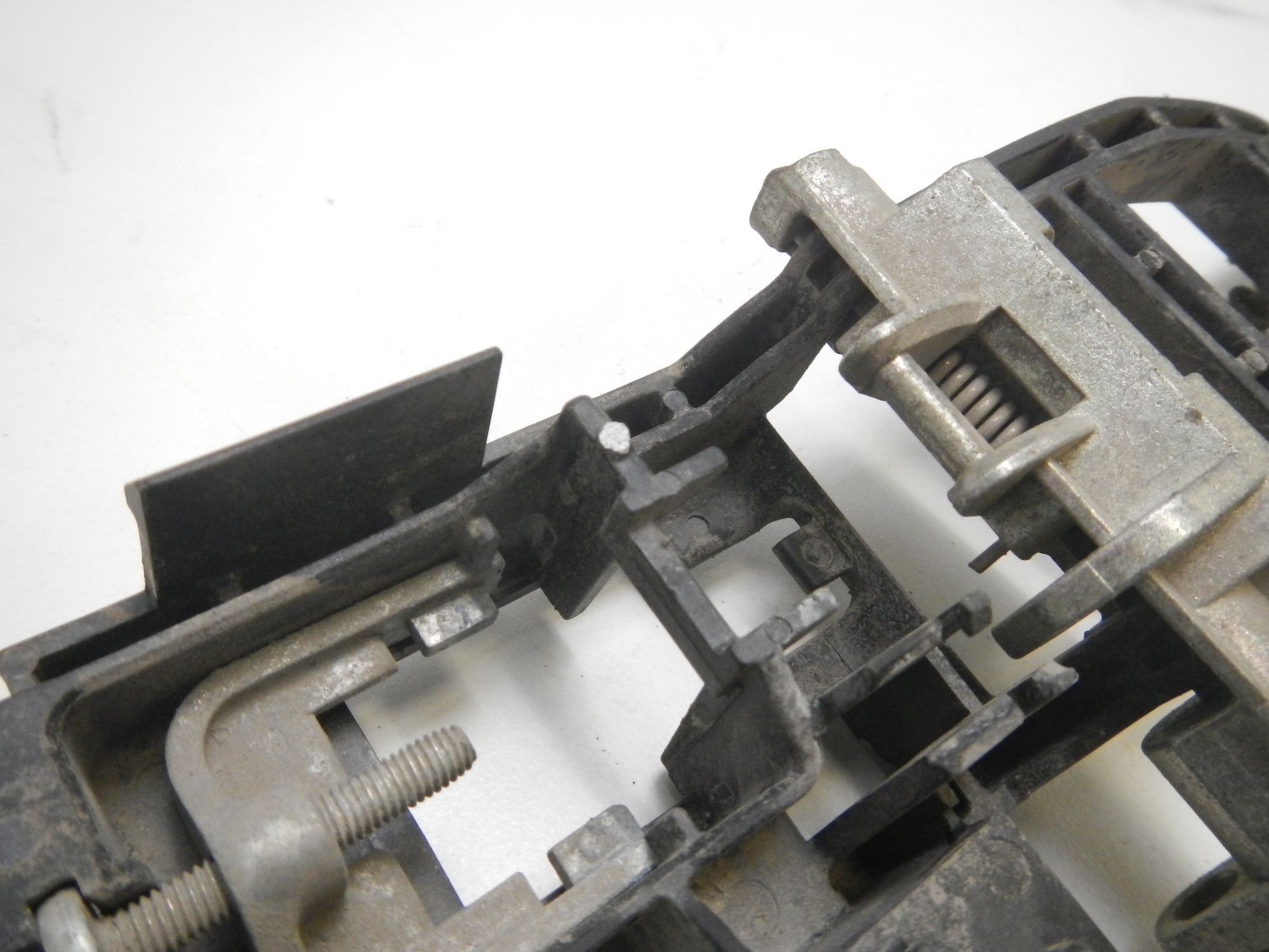 https://ycs.partsauto.market/partsauto-images/thmbs/b135e93f2d106a11df5e4386431c5e55/71e6f005a1b305ff0844c377a5d1a00b/2b4a8d0799774b4b4066df31b8bbff77.jpg