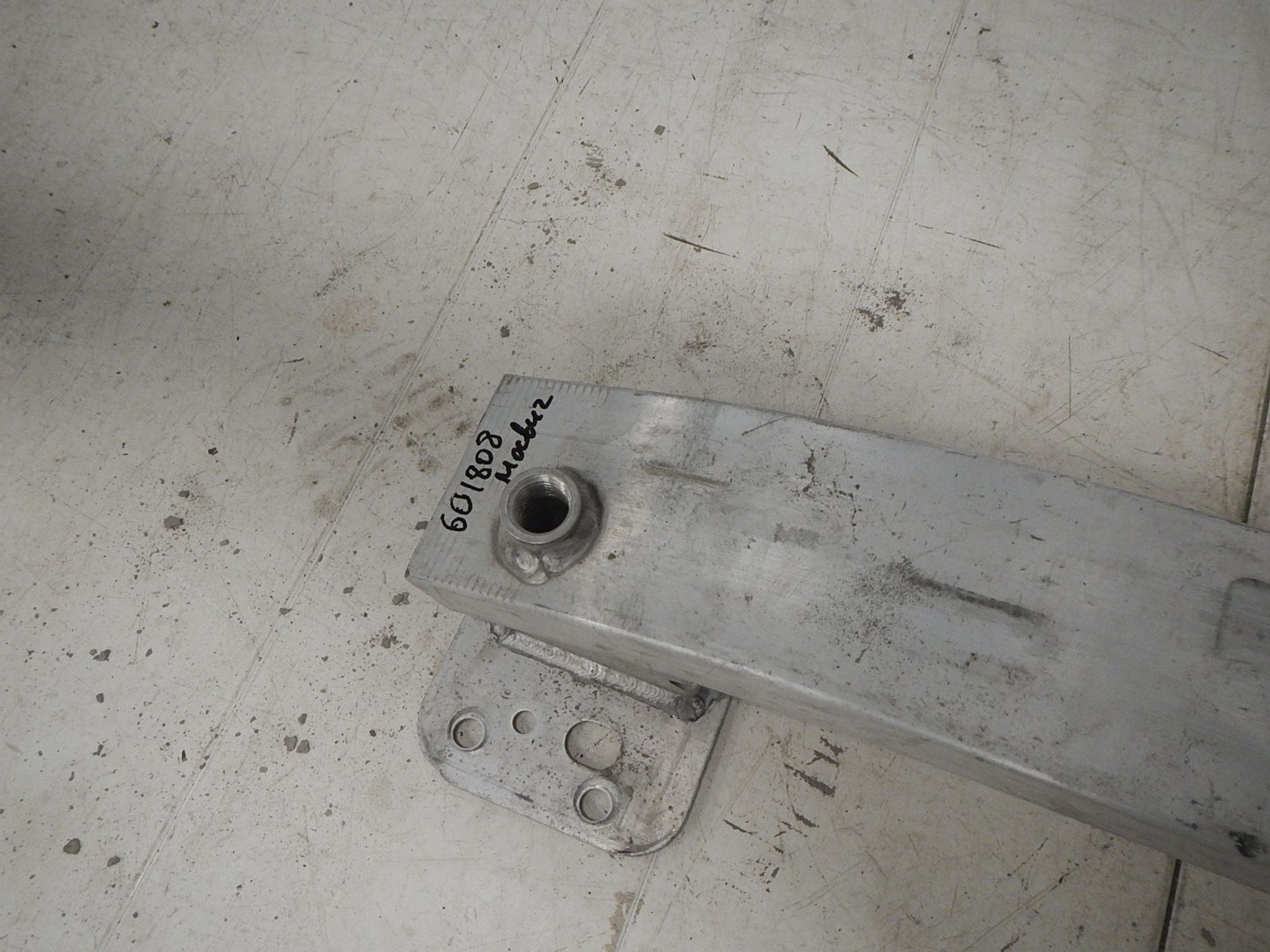 https://ycs.partsauto.market/partsauto-images/thmbs/b135e93f2d106a11df5e4386431c5e55/773ed6744ab1d13d15e5ed7c91e89358/101b850750b7661c787050a0d51de0ab.jpg