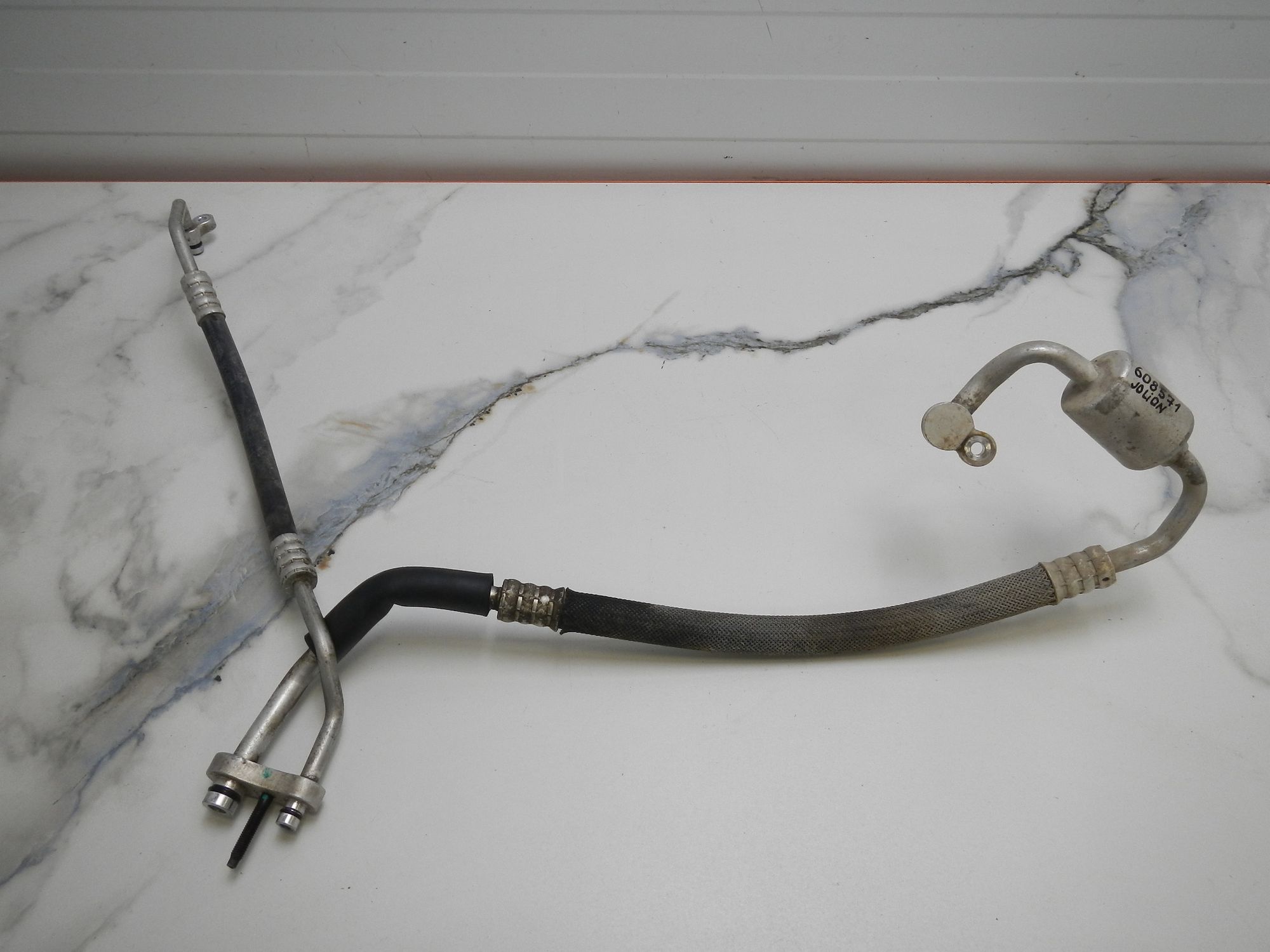 https://ycs.partsauto.market/partsauto-images/thmbs/b135e93f2d106a11df5e4386431c5e55/7811d95dfa43bb7b83cbb6f24790f3a3/adb01f064086f4f6bcbb749b73a1c836.jpg
