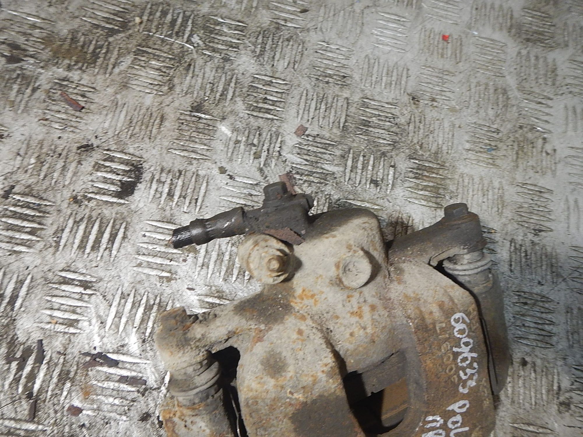 https://ycs.partsauto.market/partsauto-images/thmbs/b135e93f2d106a11df5e4386431c5e55/797cef7ccb508641626c7d7b6a8fb9ed/61bd46f73a0dd4affa35f6f6b3e95075.jpg