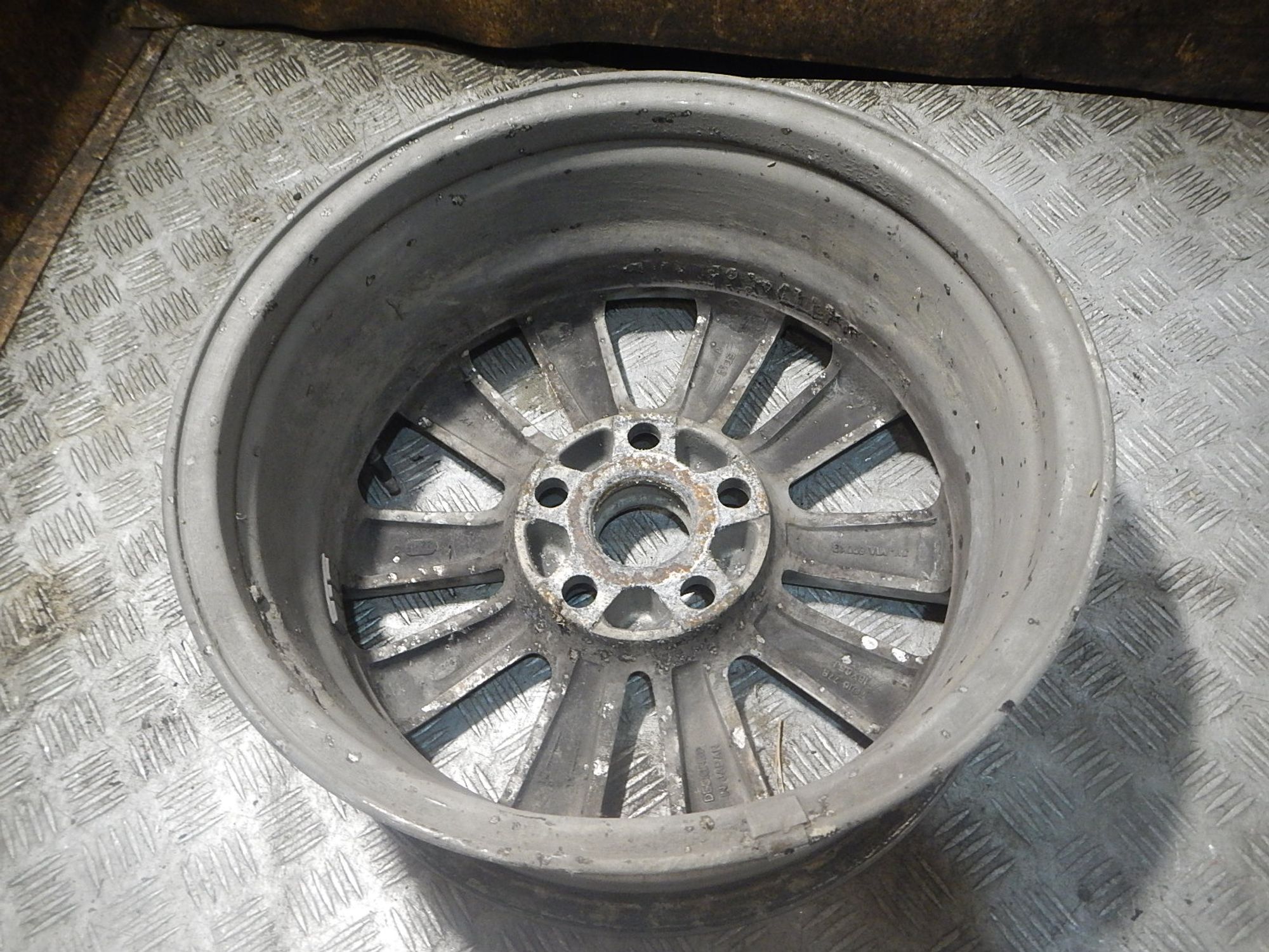 https://ycs.partsauto.market/partsauto-images/thmbs/b135e93f2d106a11df5e4386431c5e55/7e6cd722914e9328beedeeadc0ff9ff7/10311421d6469f72c12ee249cc0242f4.jpg