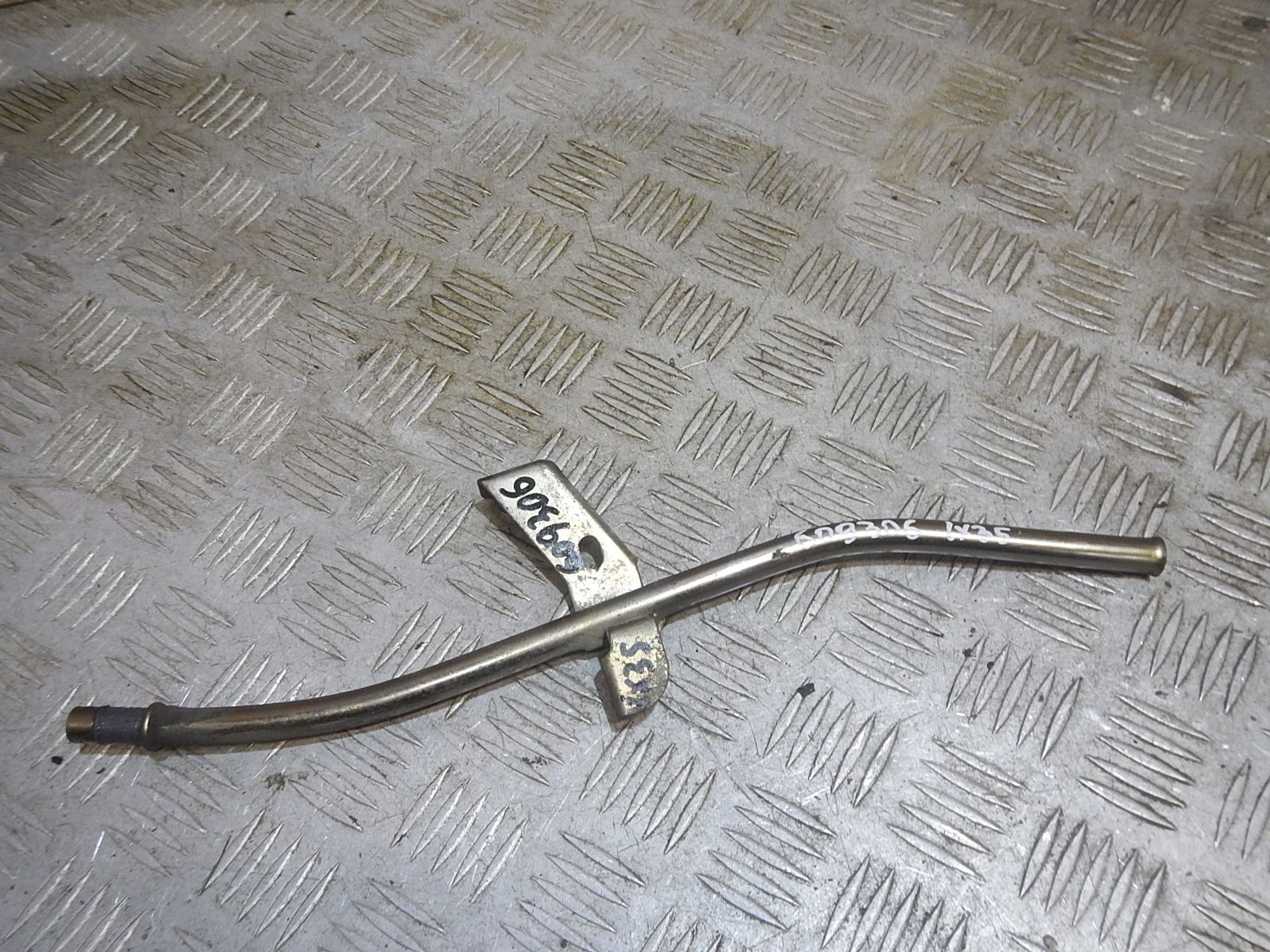https://ycs.partsauto.market/partsauto-images/thmbs/b135e93f2d106a11df5e4386431c5e55/8081083d982566d736fc48ba633fe3bd/1c89fcf5dc13690c37e3acf83589ee50.jpg