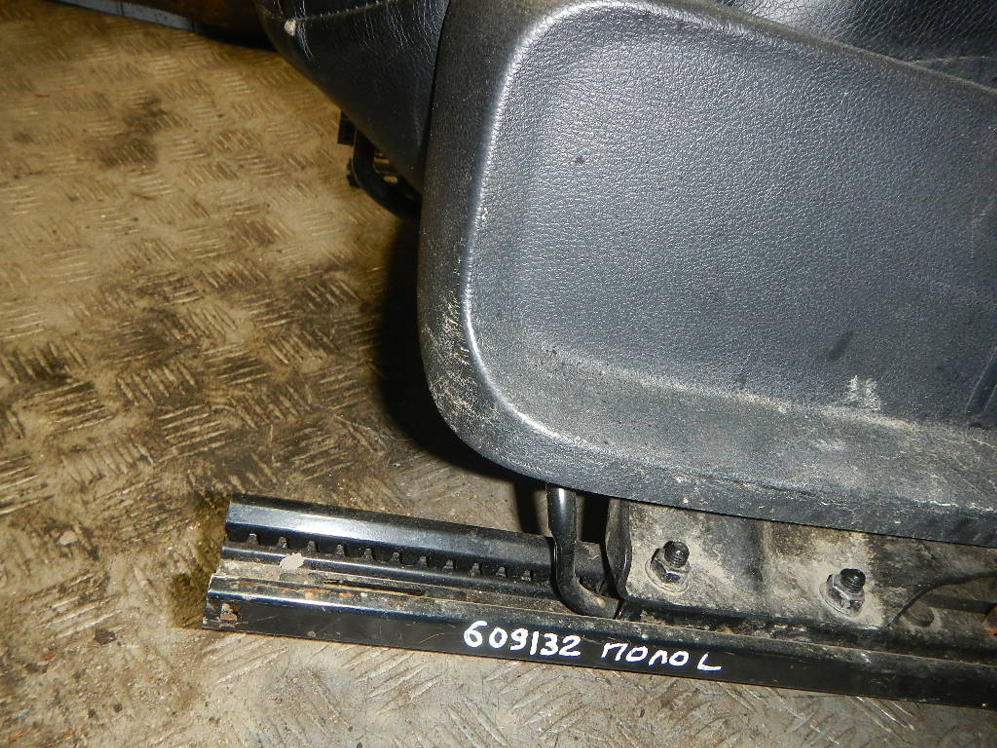 https://ycs.partsauto.market/partsauto-images/thmbs/b135e93f2d106a11df5e4386431c5e55/83a67edd26f909228ecf1de85e265bae/a37c6b207a3bf3e0fa6c9b81b3e3796b.jpg