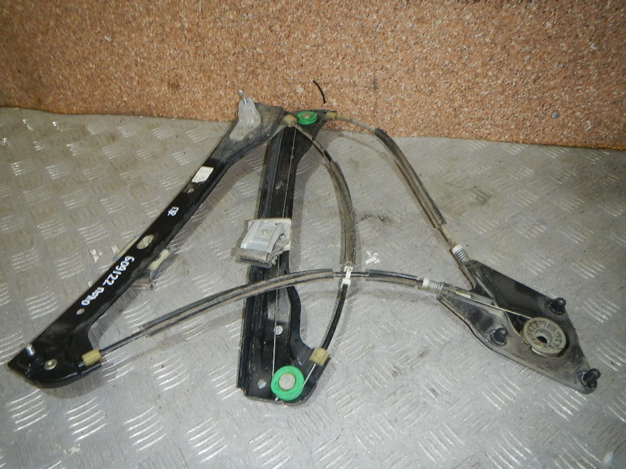 https://ycs.partsauto.market/partsauto-images/thmbs/b135e93f2d106a11df5e4386431c5e55/8400f9a5d8f977fe637796743e721671/303c4ff59e12bfbf06c0a3bbe0fdd970.jpg
