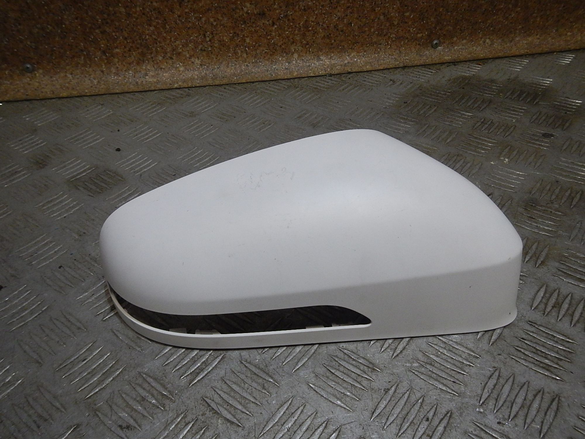 https://ycs.partsauto.market/partsauto-images/thmbs/b135e93f2d106a11df5e4386431c5e55/895b7d19fb59382253ed1eef6d7f26d3/ca1557aa3bb97d5095516c7e793cc935.jpg