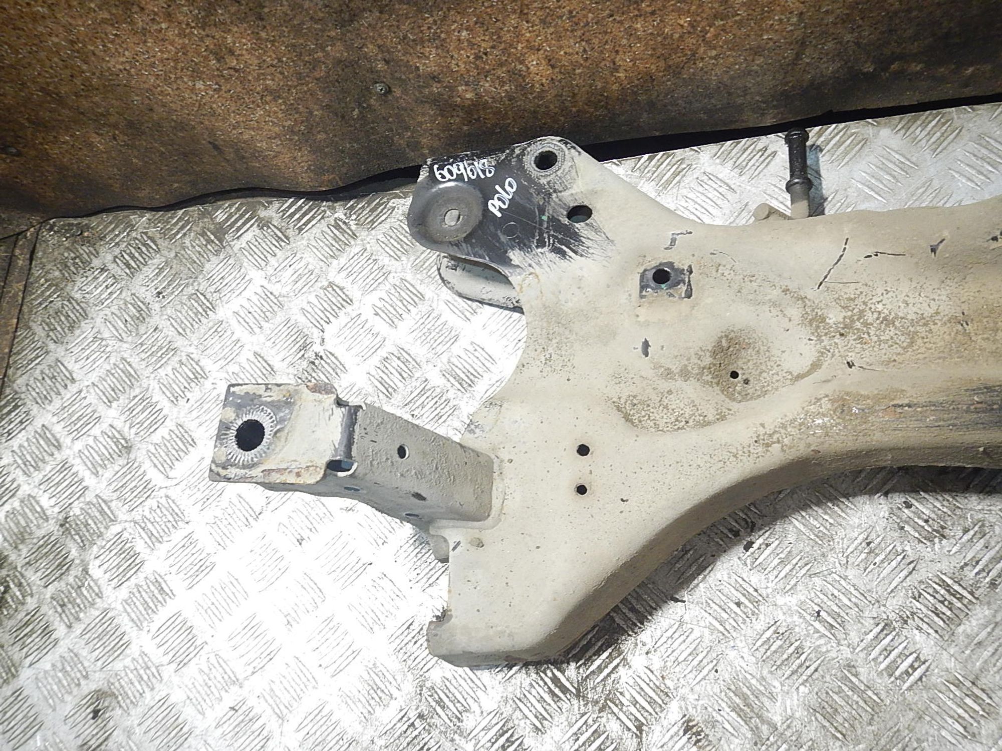 https://ycs.partsauto.market/partsauto-images/thmbs/b135e93f2d106a11df5e4386431c5e55/8adb9605bc5851bd7c4839d998b4b01f/155f8c233866259add52f2c62fbf3bfb.jpg