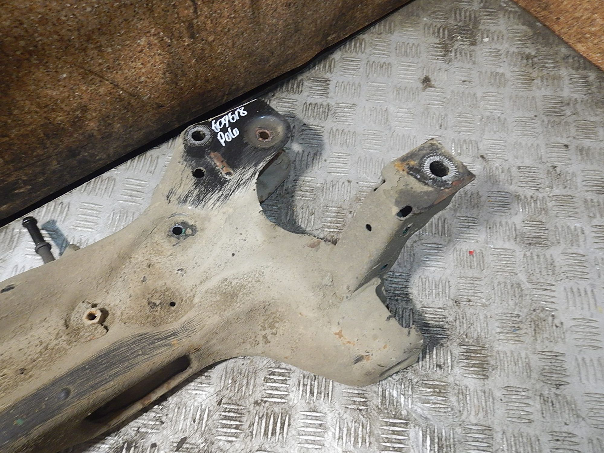 https://ycs.partsauto.market/partsauto-images/thmbs/b135e93f2d106a11df5e4386431c5e55/8adb9605bc5851bd7c4839d998b4b01f/34537aed03fffaa46fe786947e0d65c6.jpg