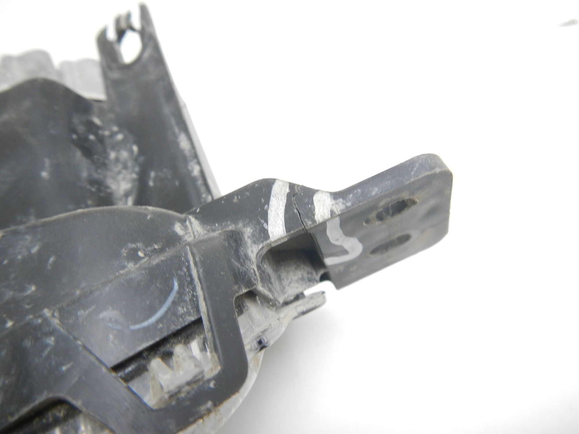 https://ycs.partsauto.market/partsauto-images/thmbs/b135e93f2d106a11df5e4386431c5e55/8e1684a320e4ac3ded106600a2df6a53/2f9d178014b8ce11fbef66ecf446fc26.jpg
