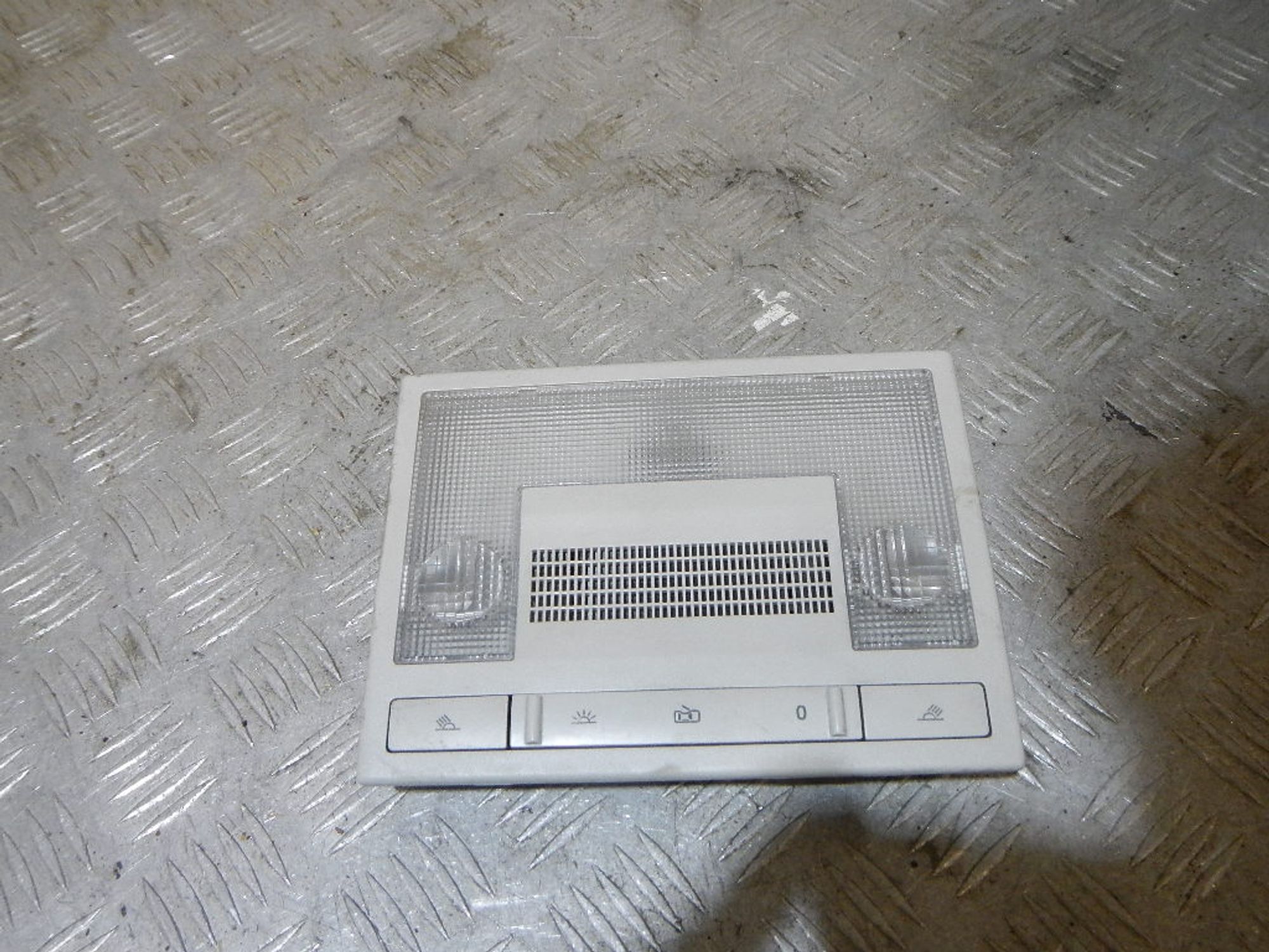 https://ycs.partsauto.market/partsauto-images/thmbs/b135e93f2d106a11df5e4386431c5e55/8e483afa7bda2a796ac8f3e6218148e7/f1ff611543fd0037404c2c20008354a6.jpg