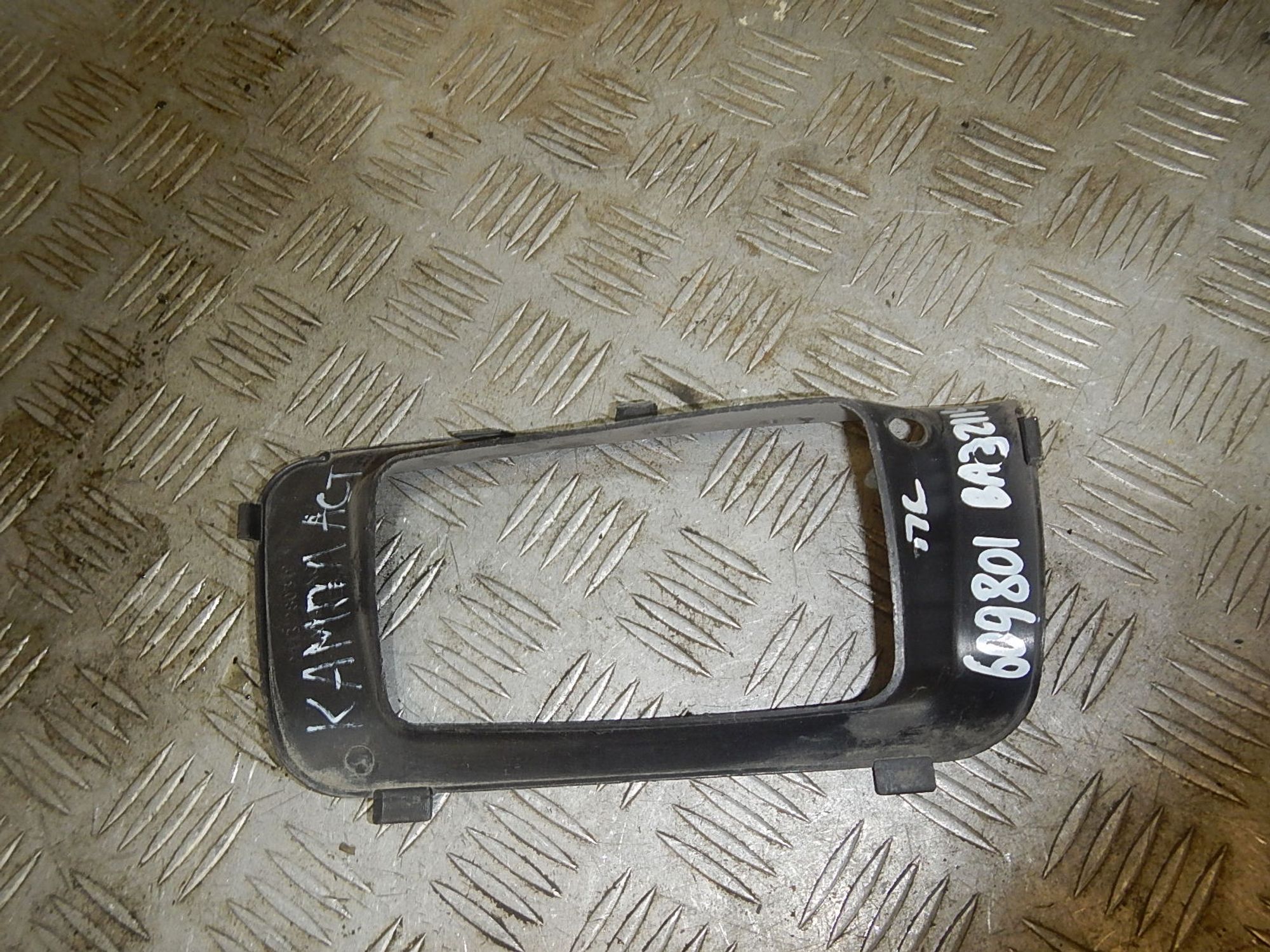 https://ycs.partsauto.market/partsauto-images/thmbs/b135e93f2d106a11df5e4386431c5e55/911d7dbada3cc2aa60dd80b43f8e5bd7/cda16e39b1d52bb4c9add0d22ced5d27.jpg
