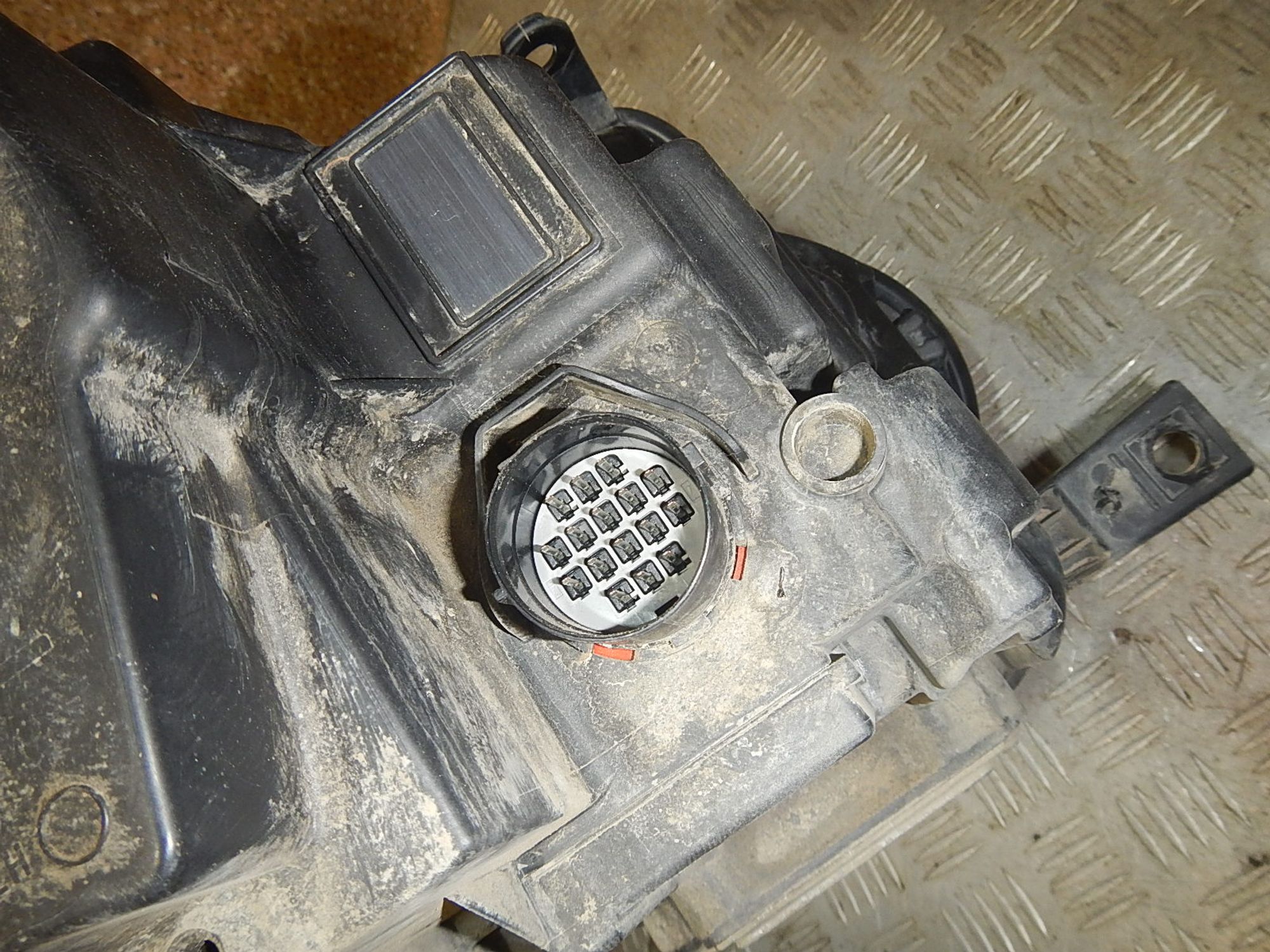 https://ycs.partsauto.market/partsauto-images/thmbs/b135e93f2d106a11df5e4386431c5e55/9613cb1e1313290545f78d631716dbcf/4ca3fb93c1e6bc136dfbec7f5bf794f7.jpg