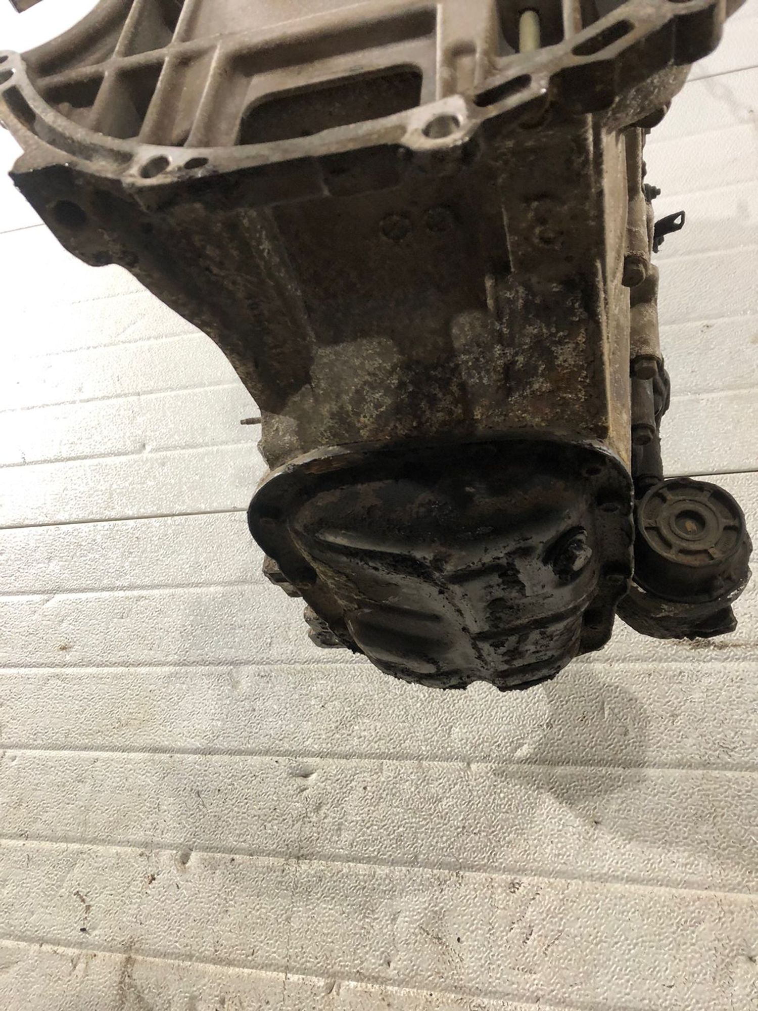https://ycs.partsauto.market/partsauto-images/thmbs/b135e93f2d106a11df5e4386431c5e55/9773e4da5f0c68d913e06d9e5bebca8d/99f9592087bd554409eac45b8a097ae5.jpg