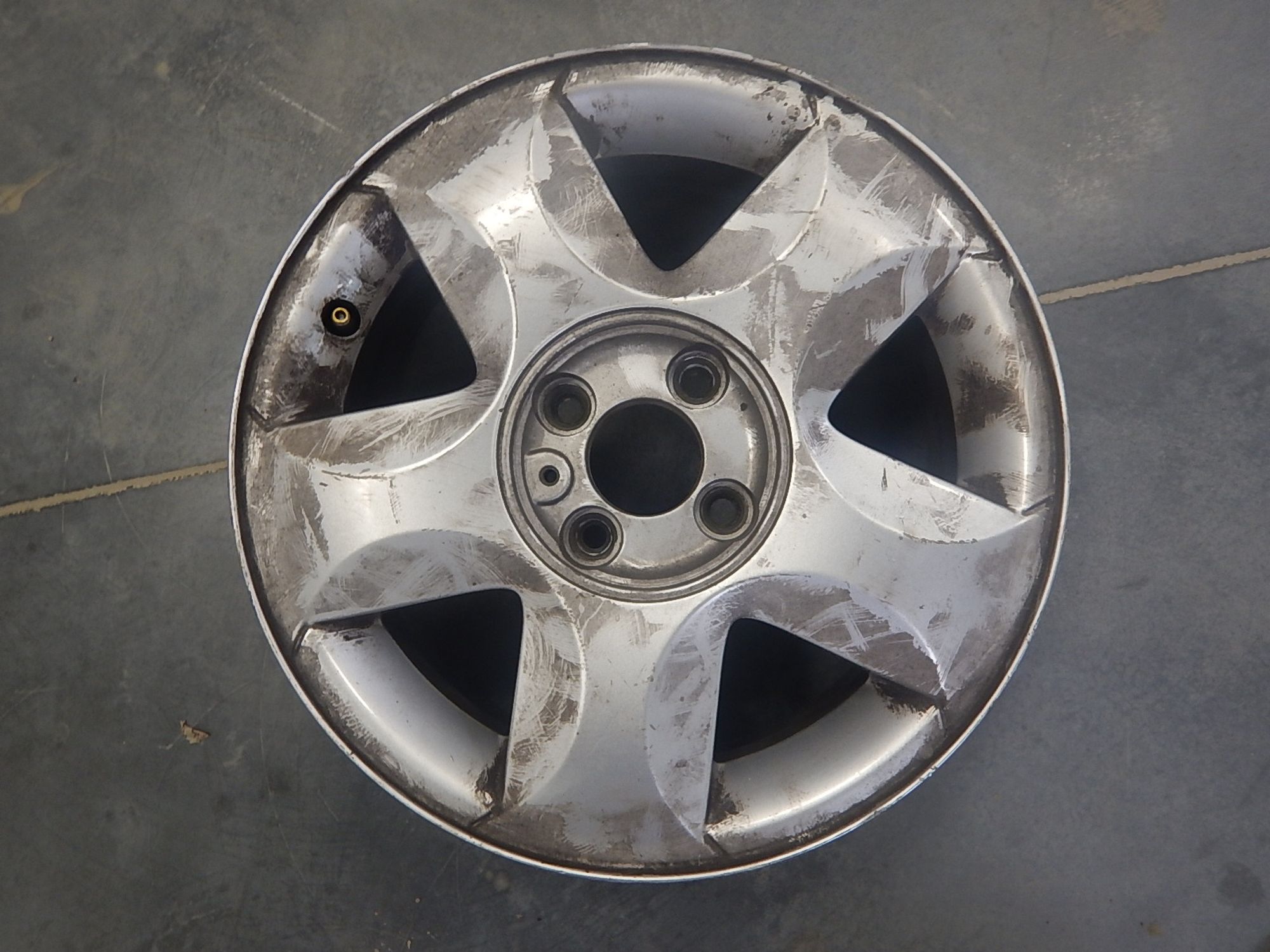 https://ycs.partsauto.market/partsauto-images/thmbs/b135e93f2d106a11df5e4386431c5e55/982df8823d4afd8e781794afa300868e/b7df5d54e545c3cedbf8d09e96f8f9ed.jpg