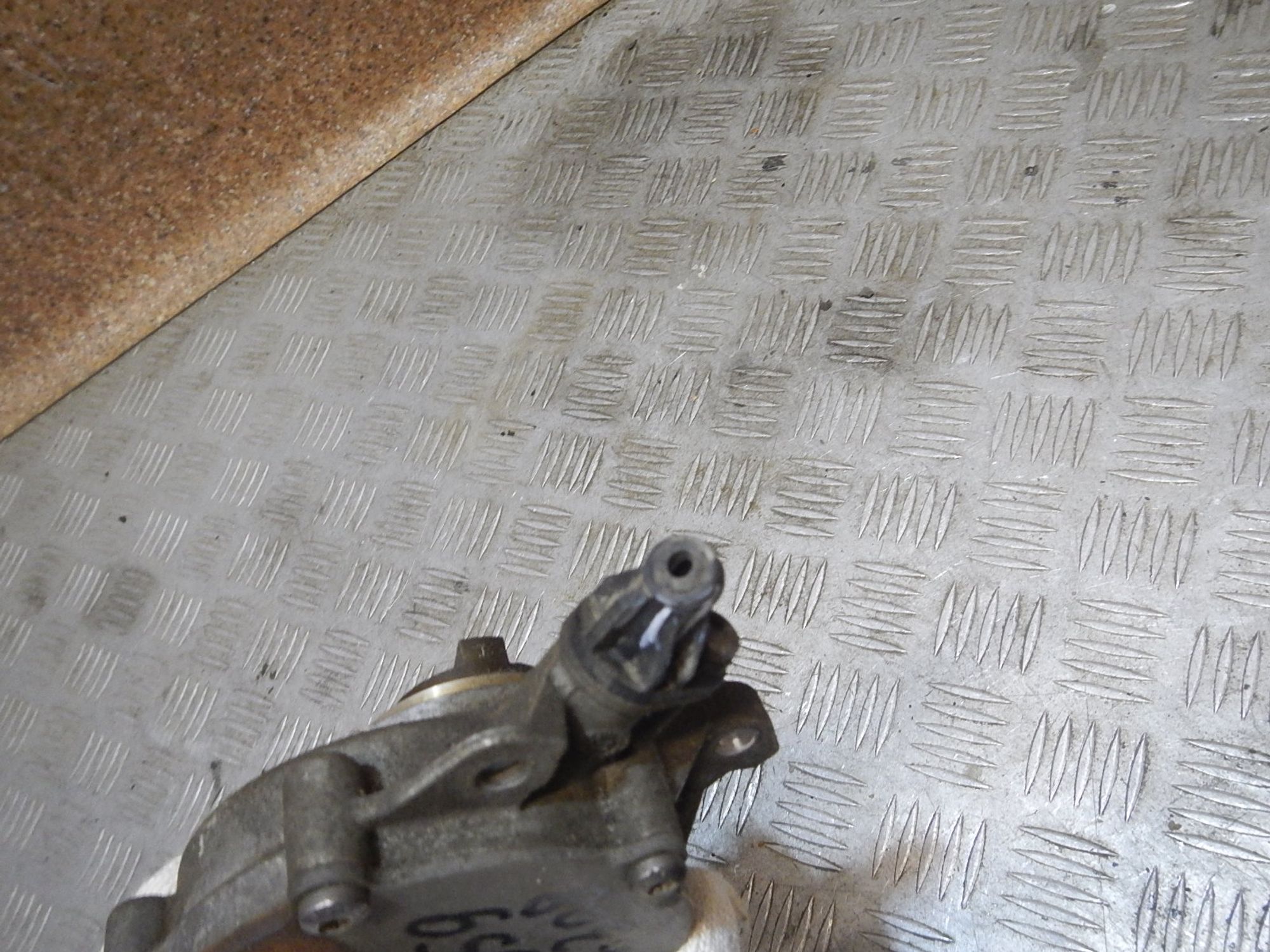 https://ycs.partsauto.market/partsauto-images/thmbs/b135e93f2d106a11df5e4386431c5e55/9905c931f4835f2e21193ddac82a4ffa/3bec5d646b4626abd371618f69296481.jpg