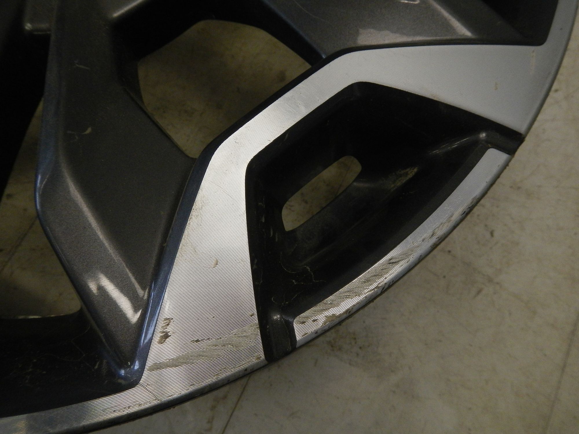 https://ycs.partsauto.market/partsauto-images/thmbs/b135e93f2d106a11df5e4386431c5e55/999d262c0808e85c04dc155fd2f953eb/ca11af4ba39356ebe9eb19183968520d.jpg