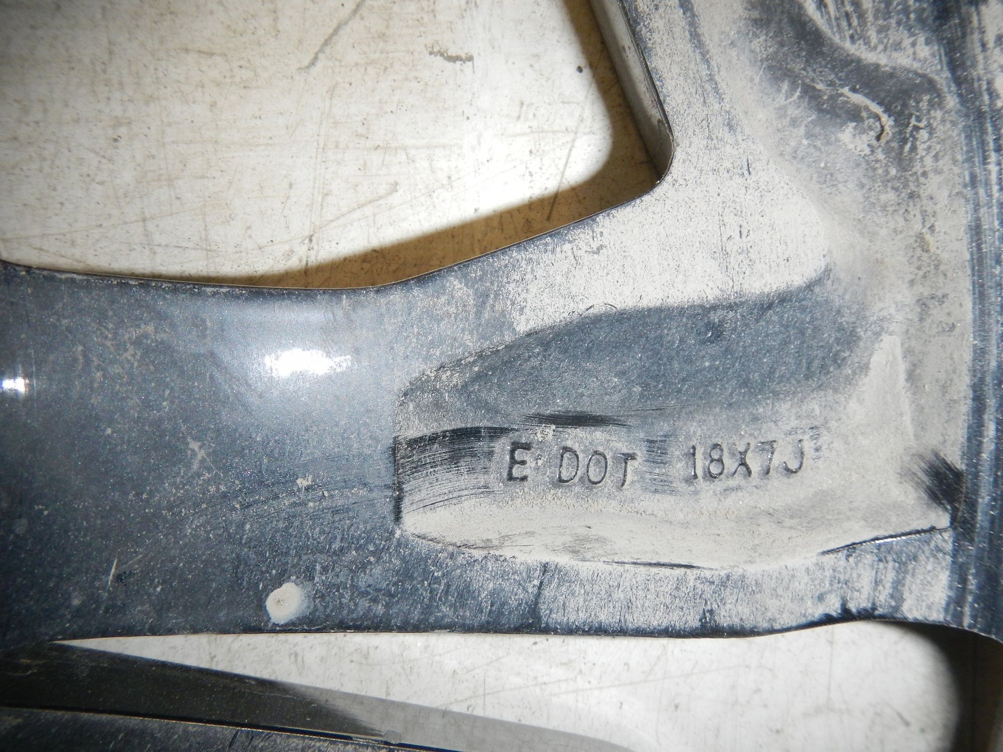 https://ycs.partsauto.market/partsauto-images/thmbs/b135e93f2d106a11df5e4386431c5e55/999d262c0808e85c04dc155fd2f953eb/d941f7be702889321adb35d22e84738c.jpg