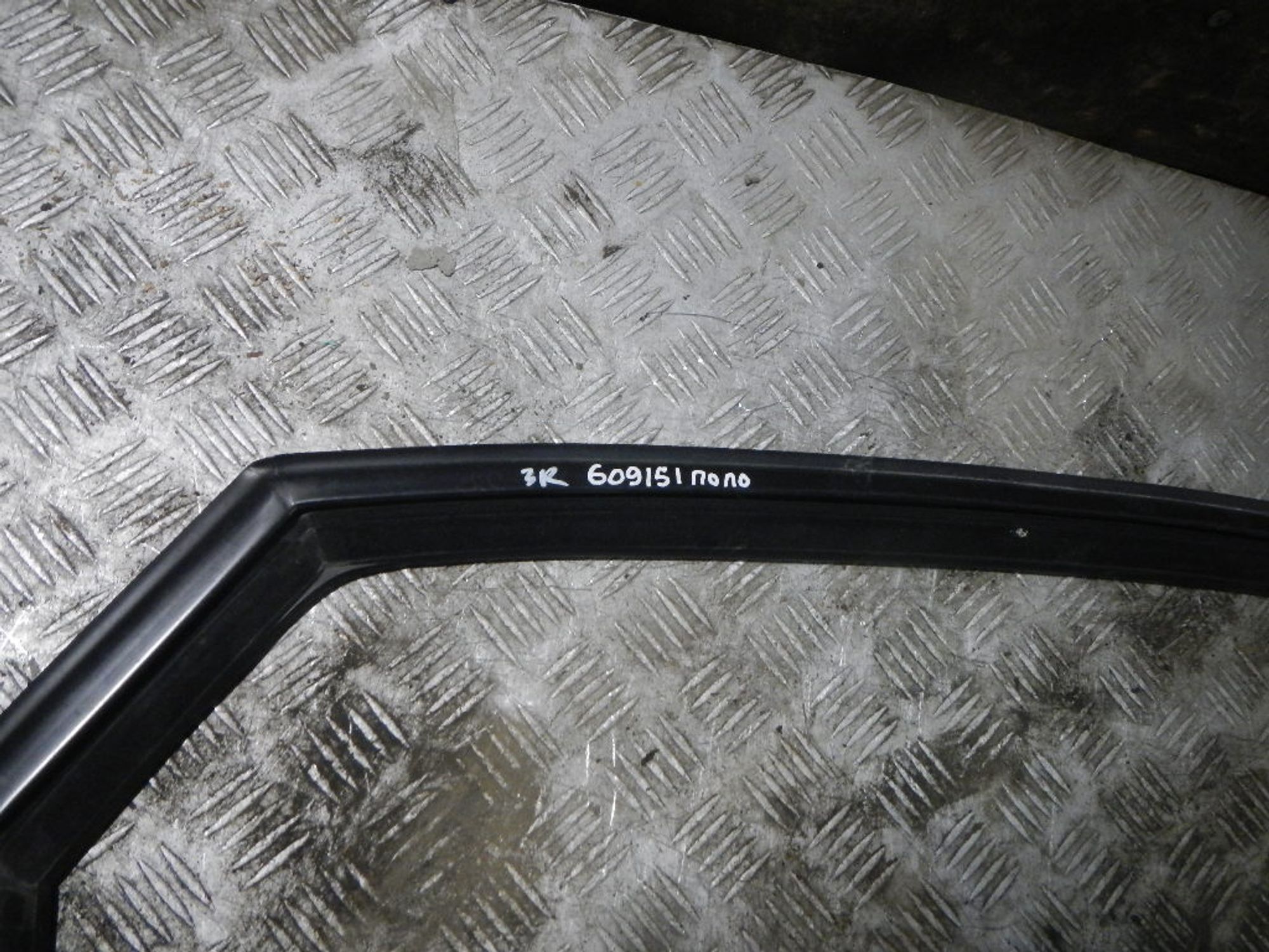 https://ycs.partsauto.market/partsauto-images/thmbs/b135e93f2d106a11df5e4386431c5e55/9a481ce2f8b22fda1b421fc0b441053c/5917f21f48d237219e9cd774e3e59fdd.jpg