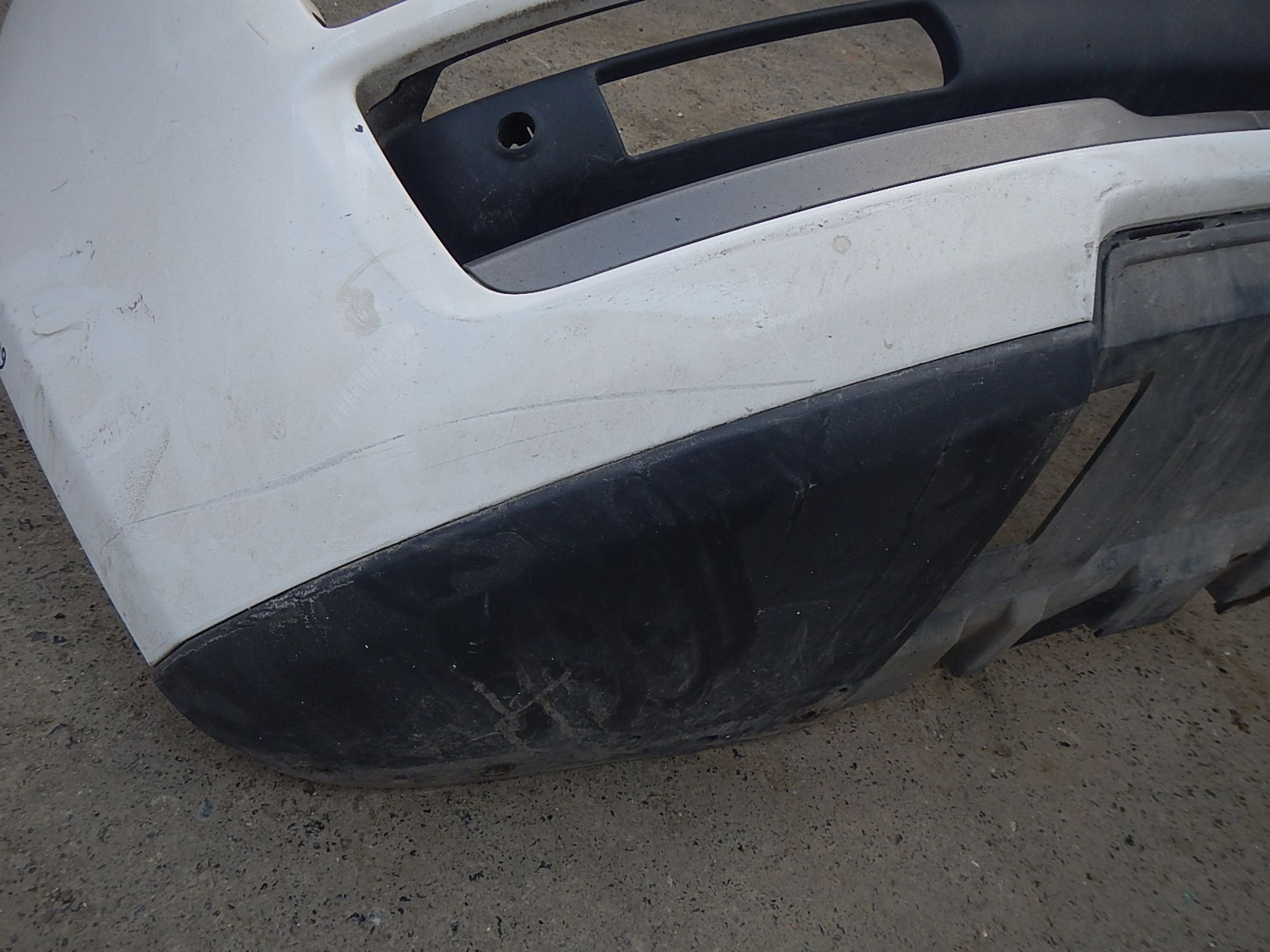 https://ycs.partsauto.market/partsauto-images/thmbs/b135e93f2d106a11df5e4386431c5e55/9b59fdeeeeb3810a159d8732b4258172/35d8216de3f839bf238f092bc4d85168.jpg