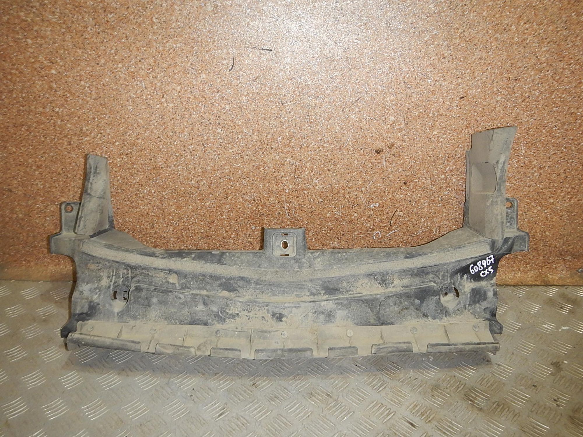 https://ycs.partsauto.market/partsauto-images/thmbs/b135e93f2d106a11df5e4386431c5e55/9d37905fd773c9e193f78ccc0aa46c60/08b8fe9565c375ec3d39caaca24f70b2.jpg