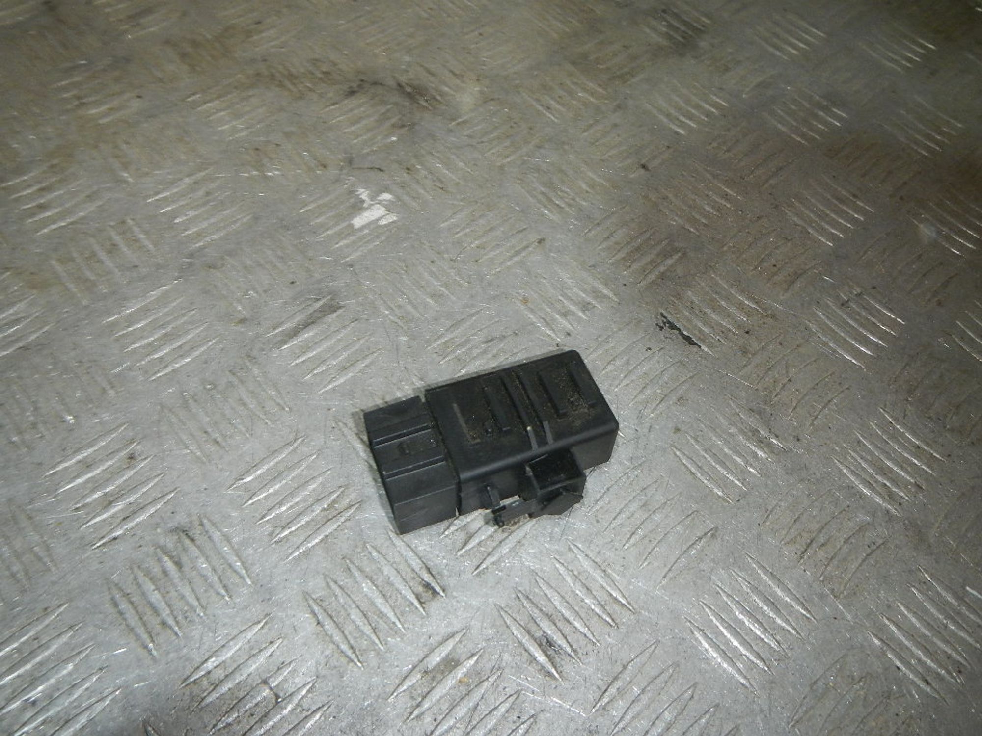 https://ycs.partsauto.market/partsauto-images/thmbs/b135e93f2d106a11df5e4386431c5e55/a6d205eb34e0787a41853eccf6d1c9f9/4feae4119ab1f8770f67455894098bf5.jpg