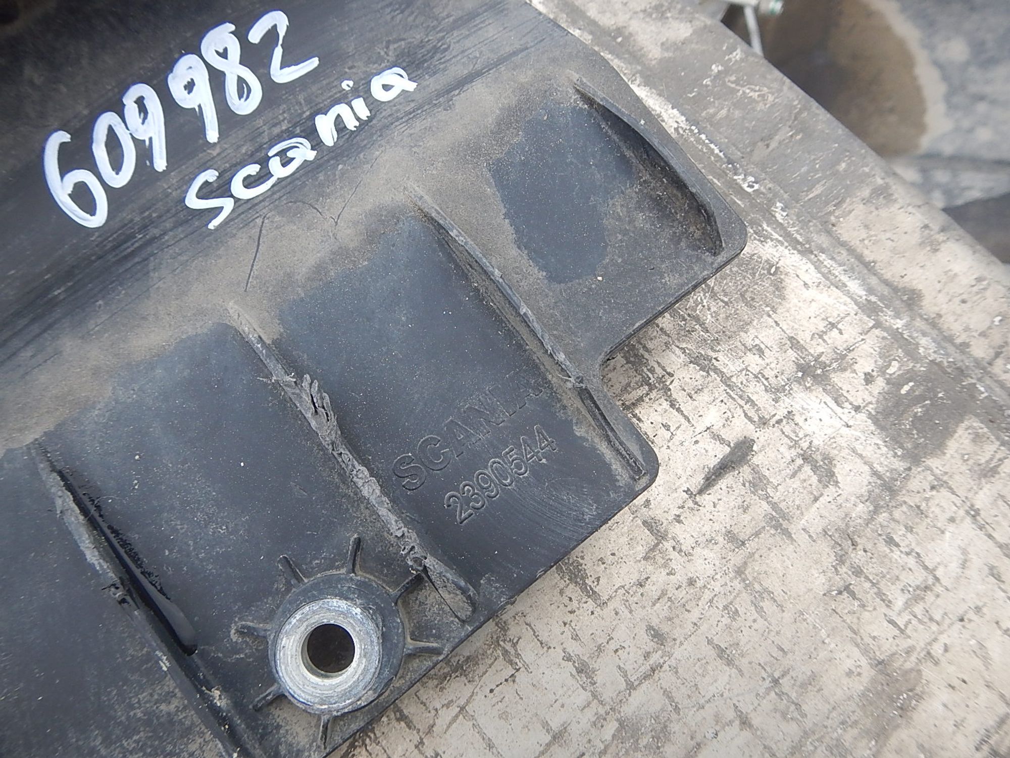 https://ycs.partsauto.market/partsauto-images/thmbs/b135e93f2d106a11df5e4386431c5e55/a91b2348a81978b65e8f38af5c150eac/4a228ccb0815dcfe307894b143e1f7e5.jpg