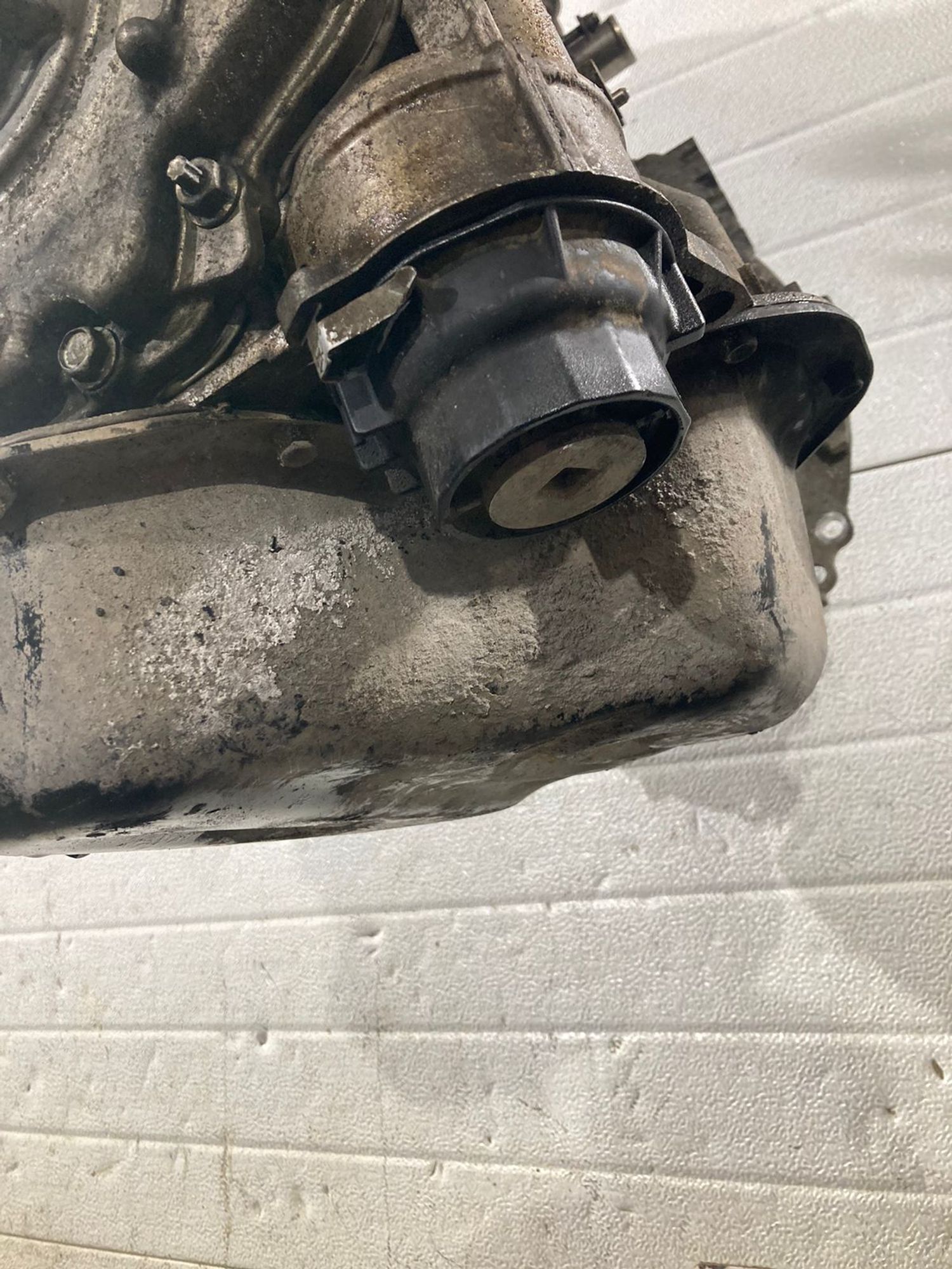 https://ycs.partsauto.market/partsauto-images/thmbs/b135e93f2d106a11df5e4386431c5e55/ab391b3416d916610e38d48d7c373946/69d68e344aac40f5ef73ce1543e5c9d8.jpg
