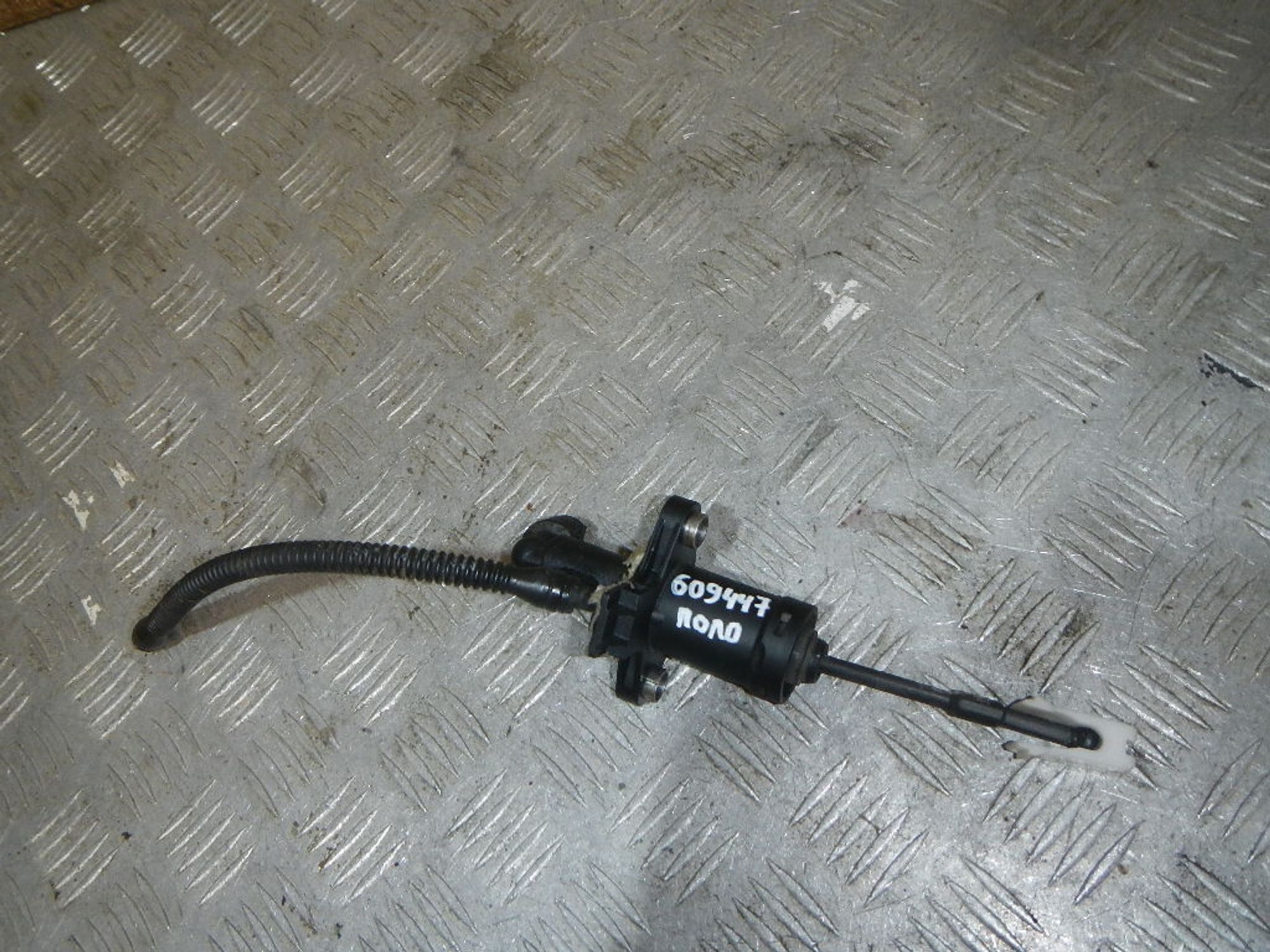 https://ycs.partsauto.market/partsauto-images/thmbs/b135e93f2d106a11df5e4386431c5e55/adfd1f7c098a4ffc5cb3e5675f689837/8d6529195e0e2159a9ce5678bafdc242.jpg