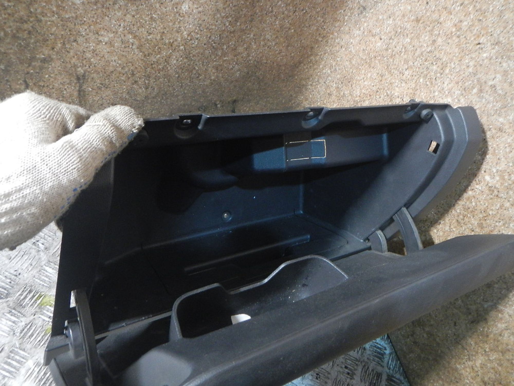 https://ycs.partsauto.market/partsauto-images/thmbs/b135e93f2d106a11df5e4386431c5e55/ae06744a5bbed9166b8f58c0dceb54c6/8ac0a667924f922137ca1195baa2e277.jpg