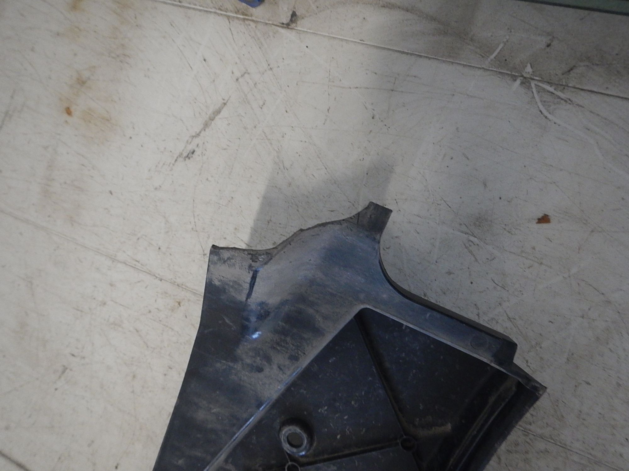 https://ycs.partsauto.market/partsauto-images/thmbs/b135e93f2d106a11df5e4386431c5e55/b896a7dd0a7ec33a094ae78a840a2f70/553b09677df16fc5ef5b22fa8369a2ba.jpg