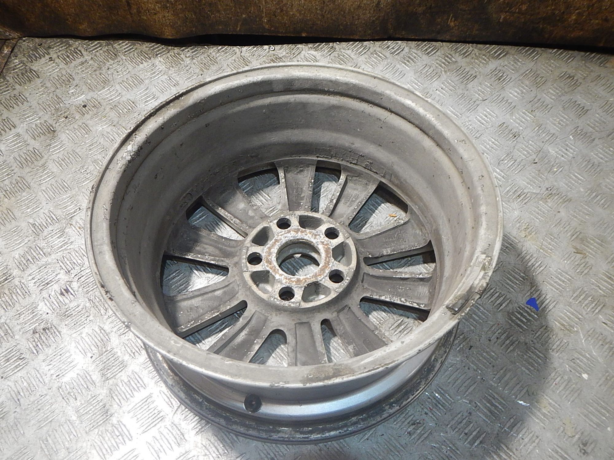 https://ycs.partsauto.market/partsauto-images/thmbs/b135e93f2d106a11df5e4386431c5e55/ba5adab03bf1c70072c2576cb38f67c1/4cd6f8fd81e5e8318186590a2237908b.jpg