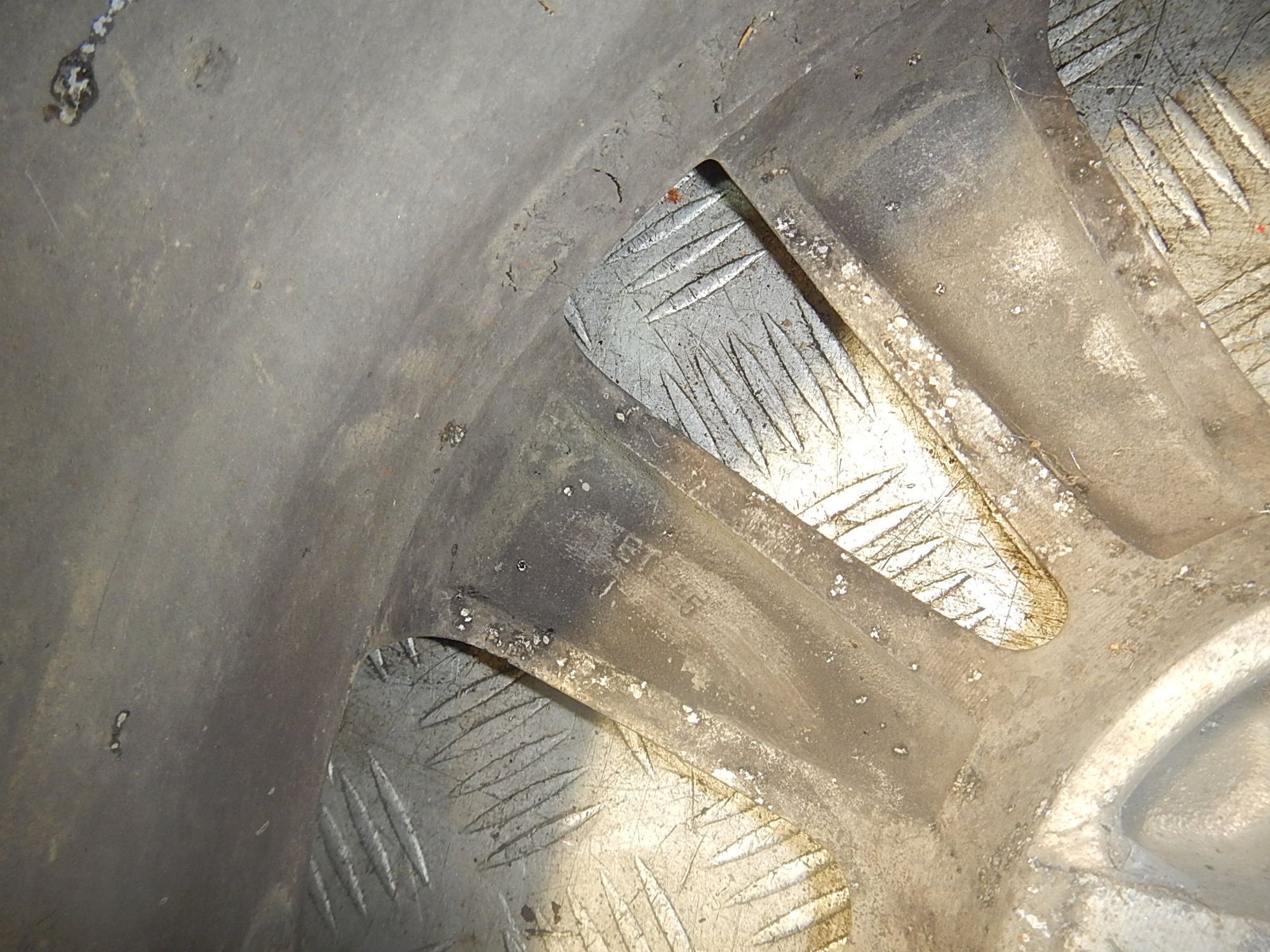 https://ycs.partsauto.market/partsauto-images/thmbs/b135e93f2d106a11df5e4386431c5e55/ba5adab03bf1c70072c2576cb38f67c1/e443fa4b99f4dc85ede9d514965de3fc.jpg