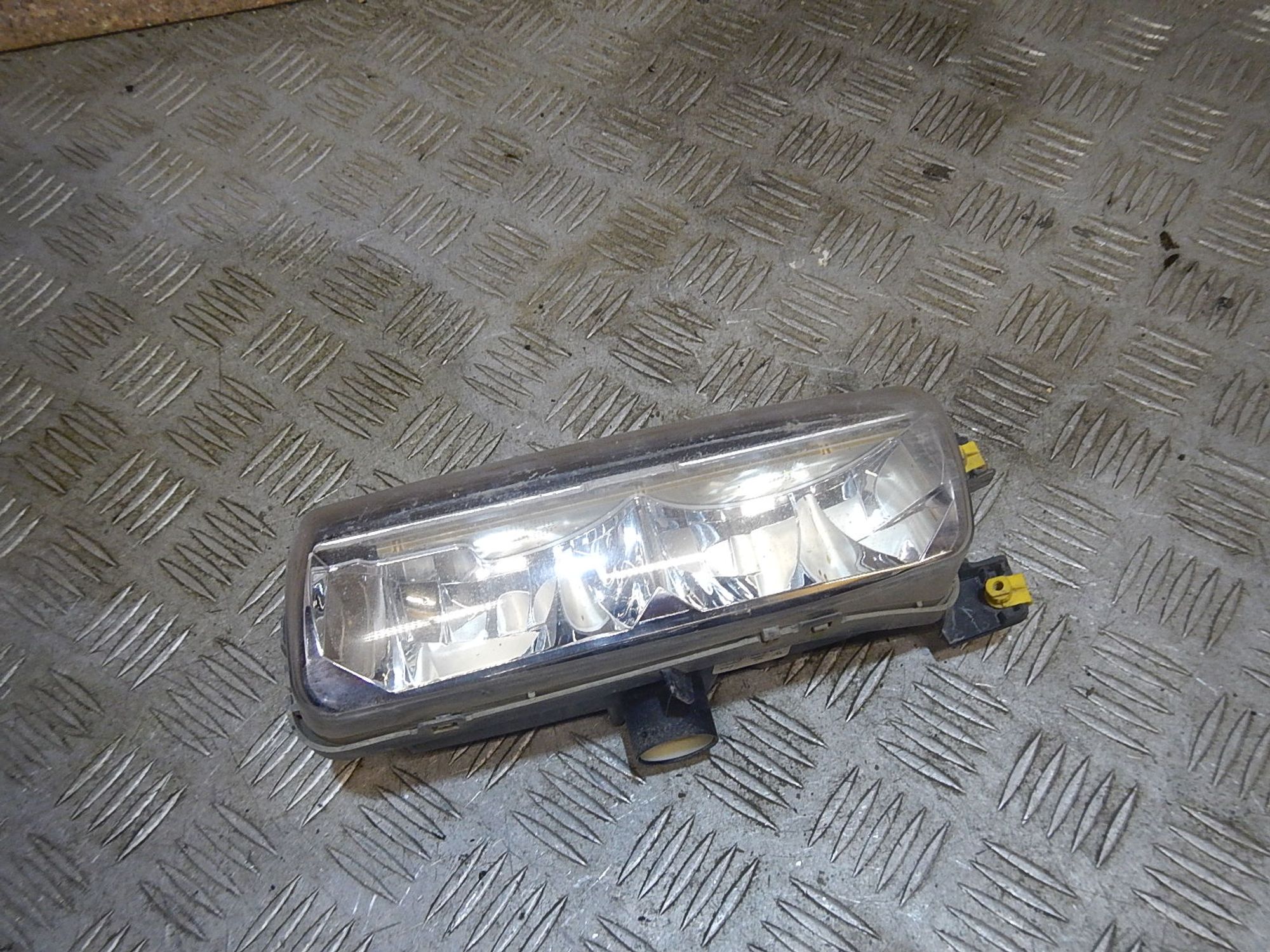 https://ycs.partsauto.market/partsauto-images/thmbs/b135e93f2d106a11df5e4386431c5e55/bb3cb7559b5bc9a26d2f0c9d2aaa11e2/e4dea711f833e9c294ca016f2b14339b.jpg