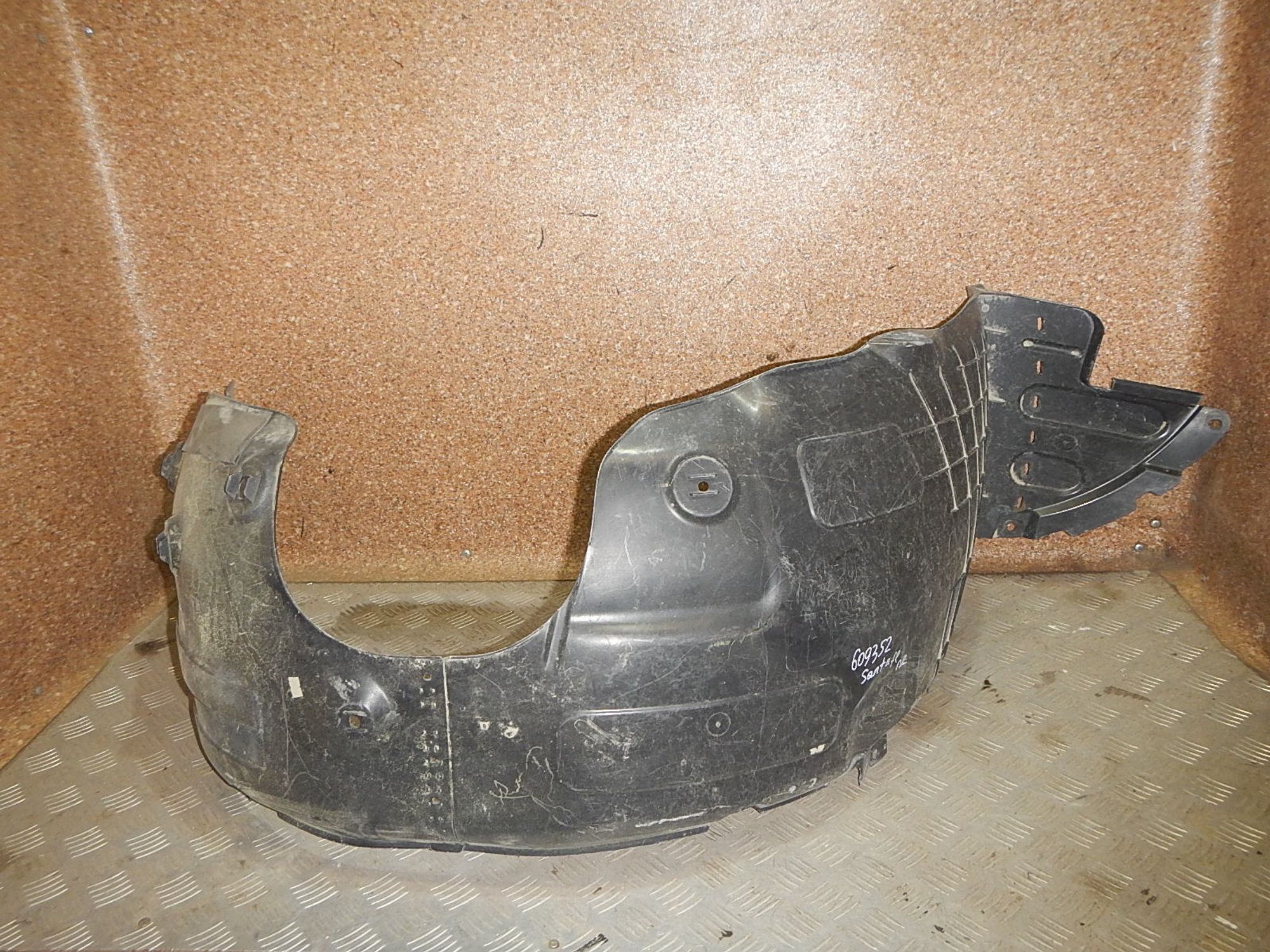 https://ycs.partsauto.market/partsauto-images/thmbs/b135e93f2d106a11df5e4386431c5e55/c2182e0729de4246ef237259a82701c3/f30cf2dfd302d1c62bb650a8973dab20.jpg