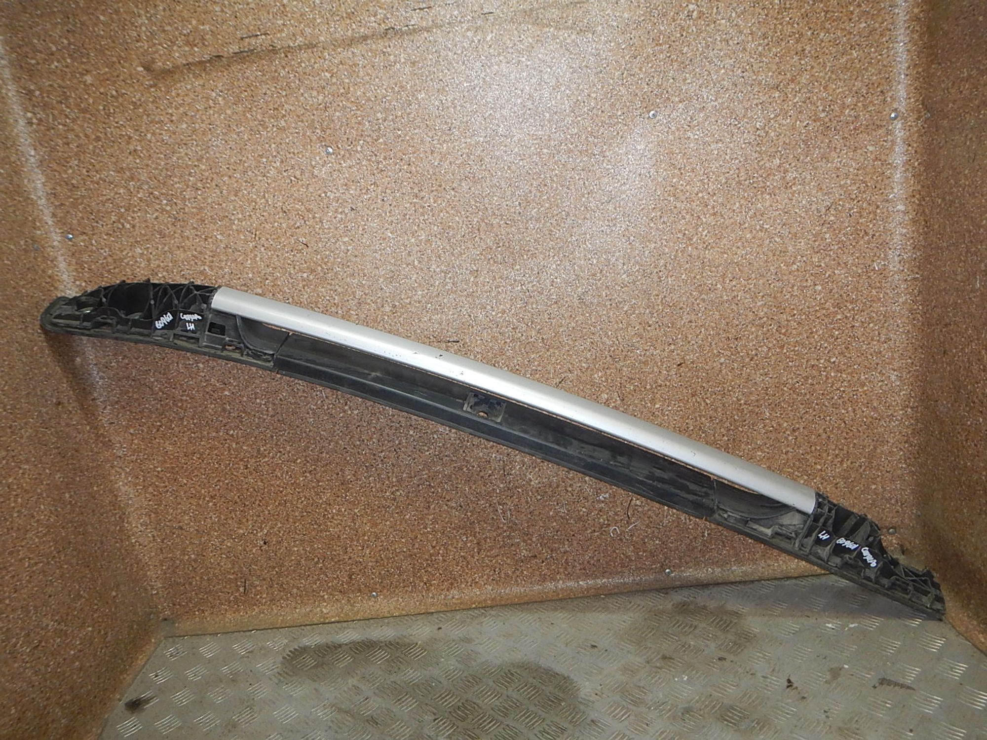 https://ycs.partsauto.market/partsauto-images/thmbs/b135e93f2d106a11df5e4386431c5e55/c43412d23fed1881c598ede1d45bdce2/c2e63a345cda1e7e41f481267ced7a32.jpg