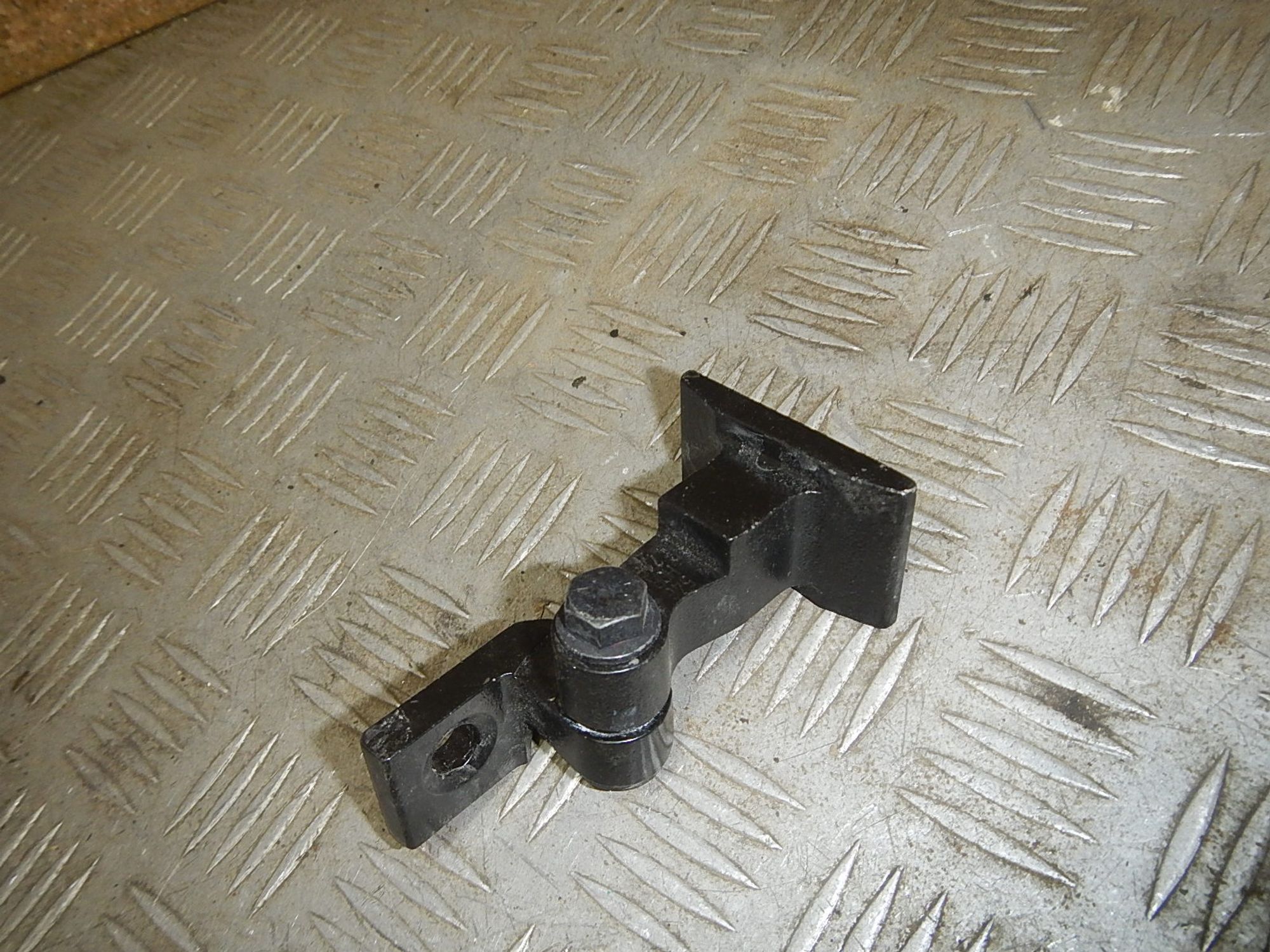 https://ycs.partsauto.market/partsauto-images/thmbs/b135e93f2d106a11df5e4386431c5e55/cc98a6a12e884cf988ce2466d2265d53/d23ea60336795bcbe5b6a5d3175a8082.jpg