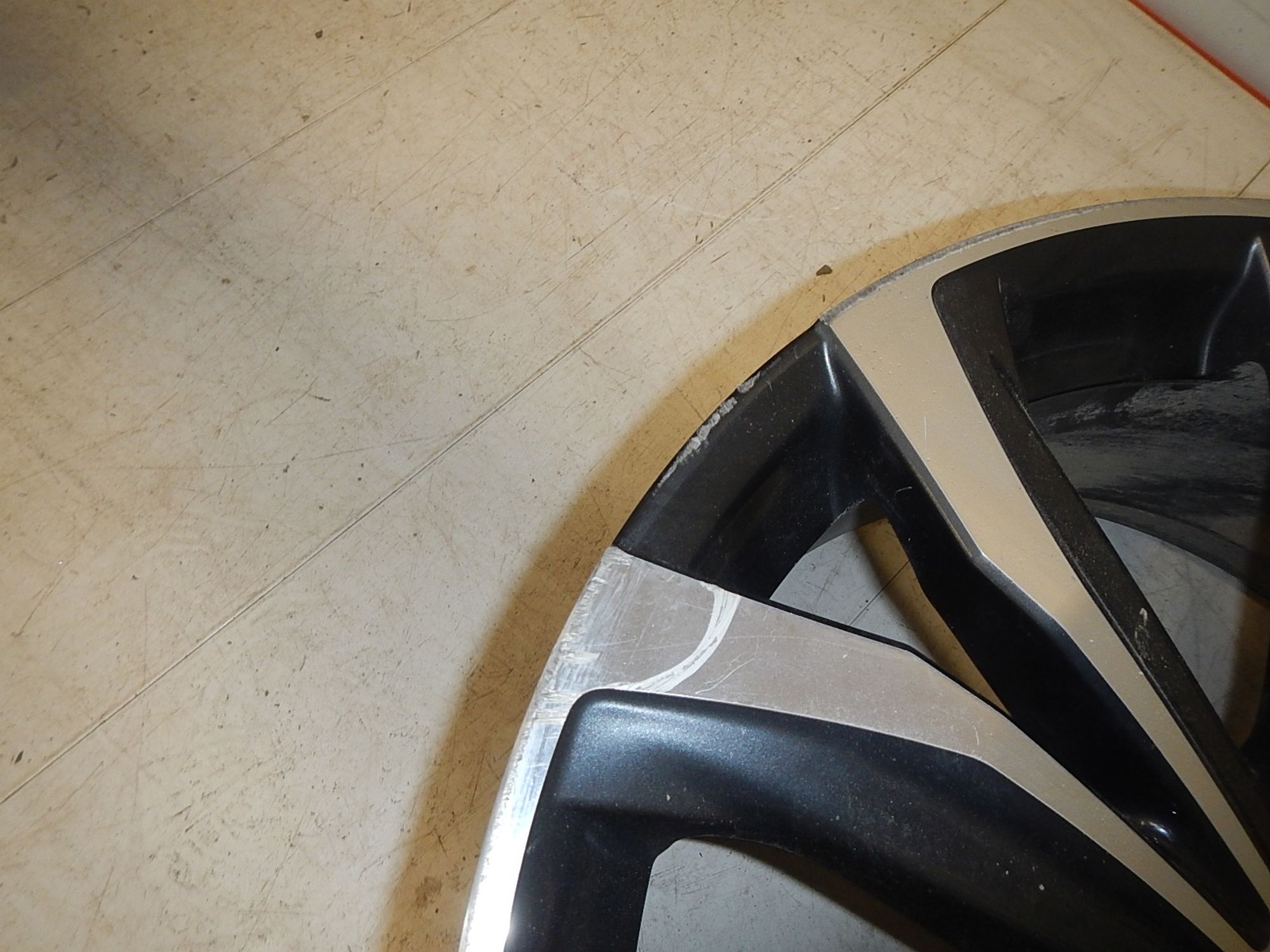 https://ycs.partsauto.market/partsauto-images/thmbs/b135e93f2d106a11df5e4386431c5e55/cd7087f940b581bcae2941bc7c84476d/1a753e51844bf40463e52bb2e5d451cc.jpg