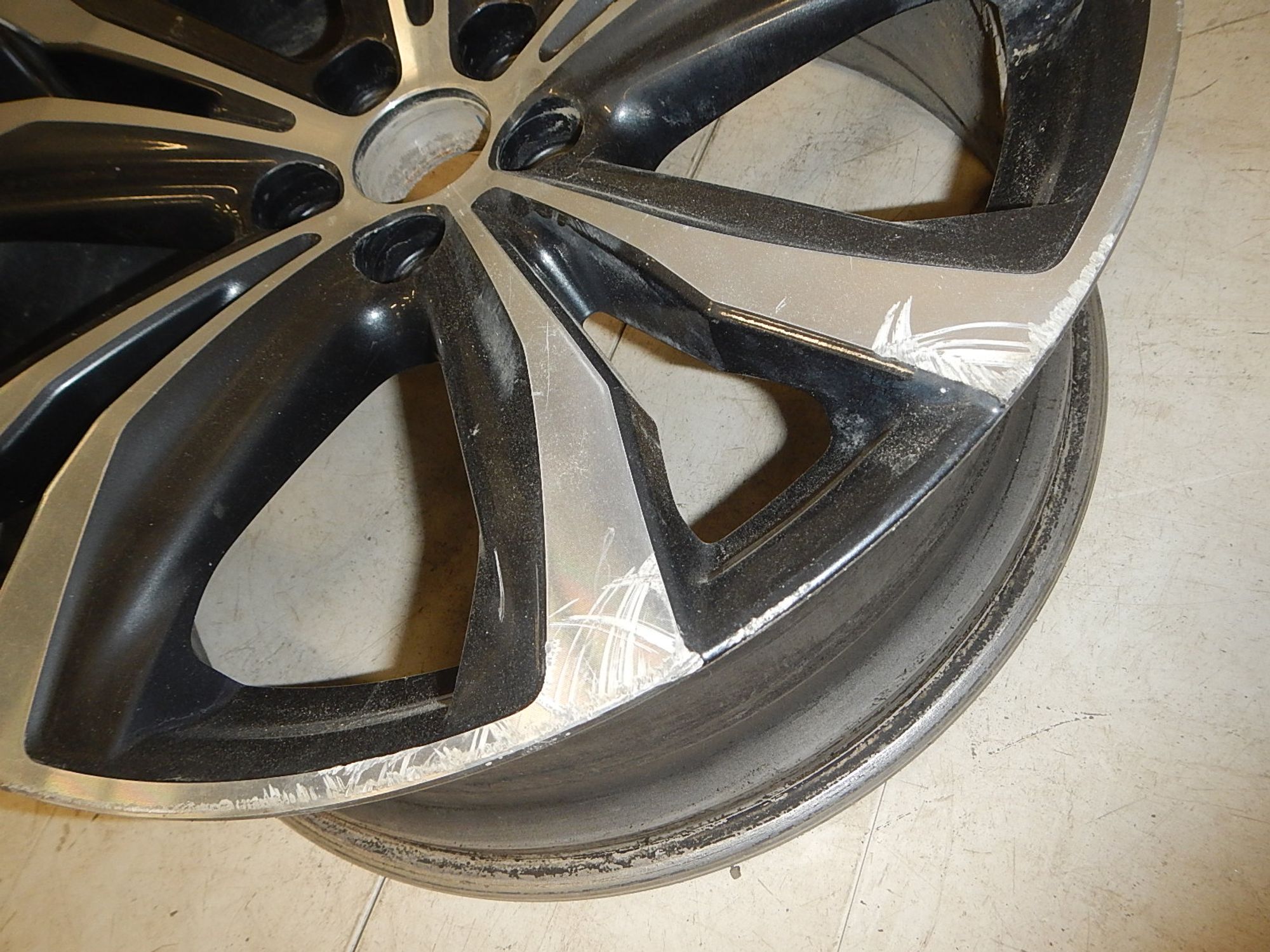 https://ycs.partsauto.market/partsauto-images/thmbs/b135e93f2d106a11df5e4386431c5e55/cd7087f940b581bcae2941bc7c84476d/1e47a455a7f029505e75049198de9f55.jpg