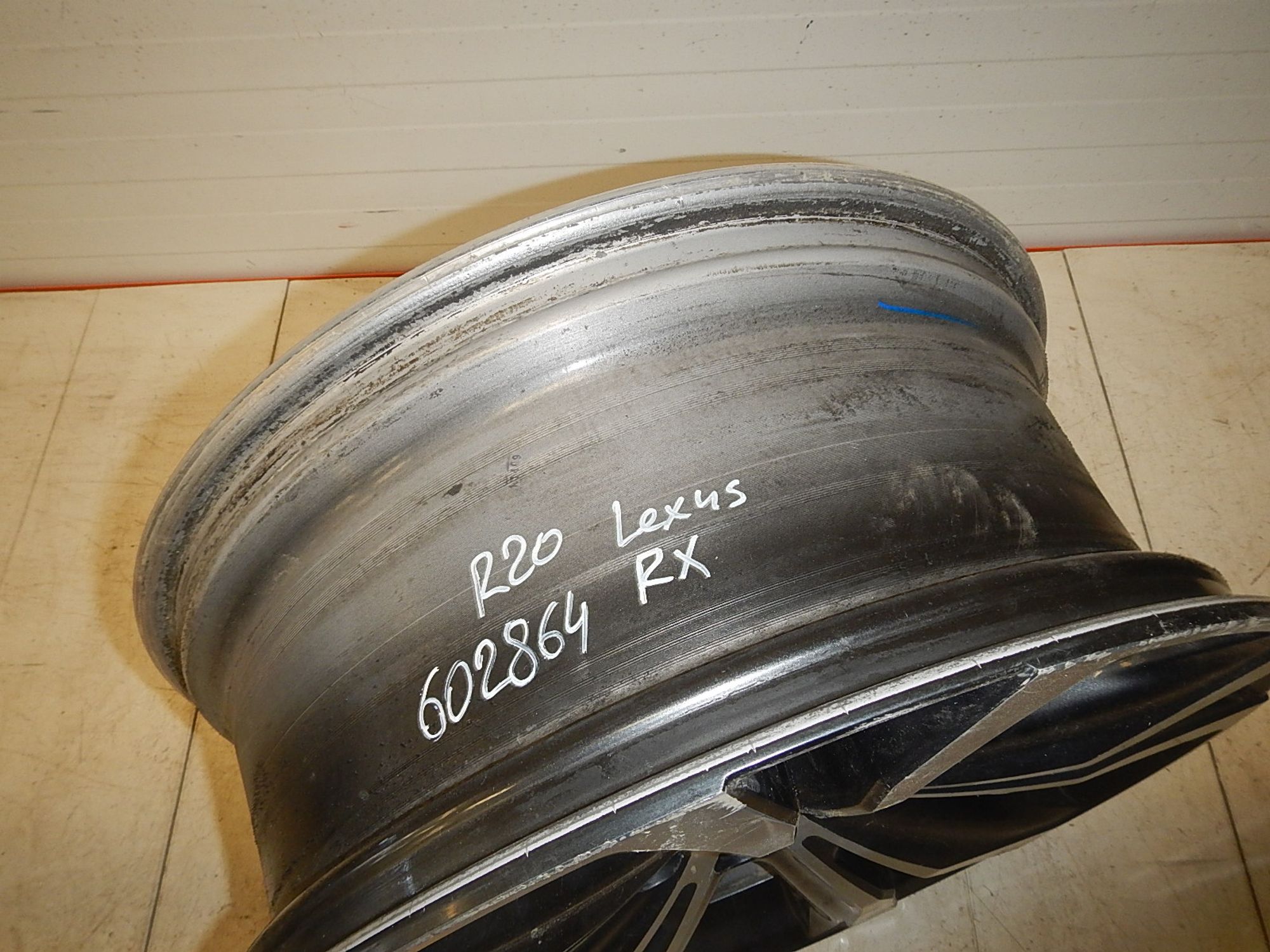 https://ycs.partsauto.market/partsauto-images/thmbs/b135e93f2d106a11df5e4386431c5e55/cd7087f940b581bcae2941bc7c84476d/37bbfb1af3e2749db1e90756aa4fae48.jpg