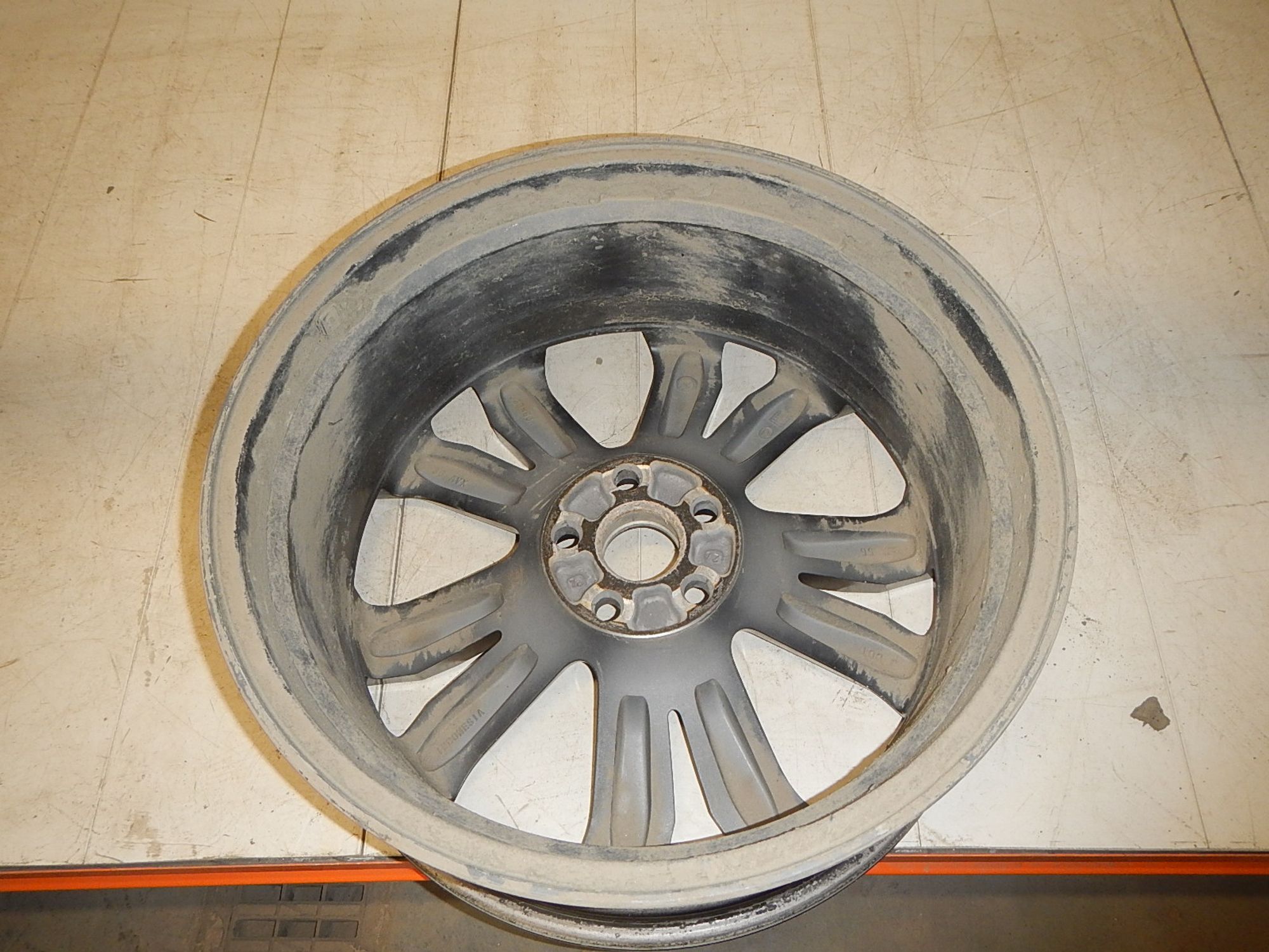 https://ycs.partsauto.market/partsauto-images/thmbs/b135e93f2d106a11df5e4386431c5e55/cd7087f940b581bcae2941bc7c84476d/a858958295f42c8b413a0f20c4854e56.jpg
