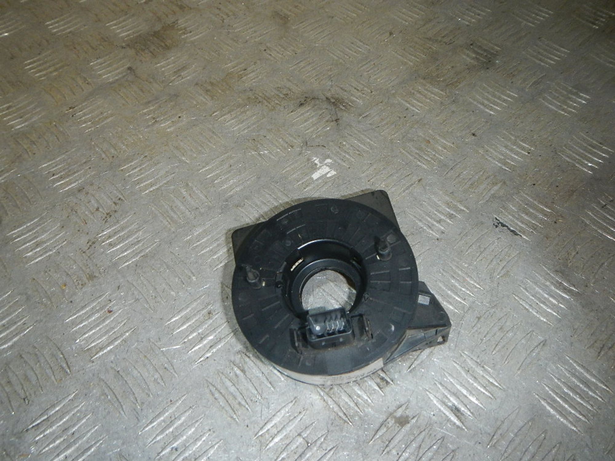 https://ycs.partsauto.market/partsauto-images/thmbs/b135e93f2d106a11df5e4386431c5e55/ceb72ffd80078c279b77e64d424aced0/7856830f4fd6960cb2dcddf133f1de42.jpg