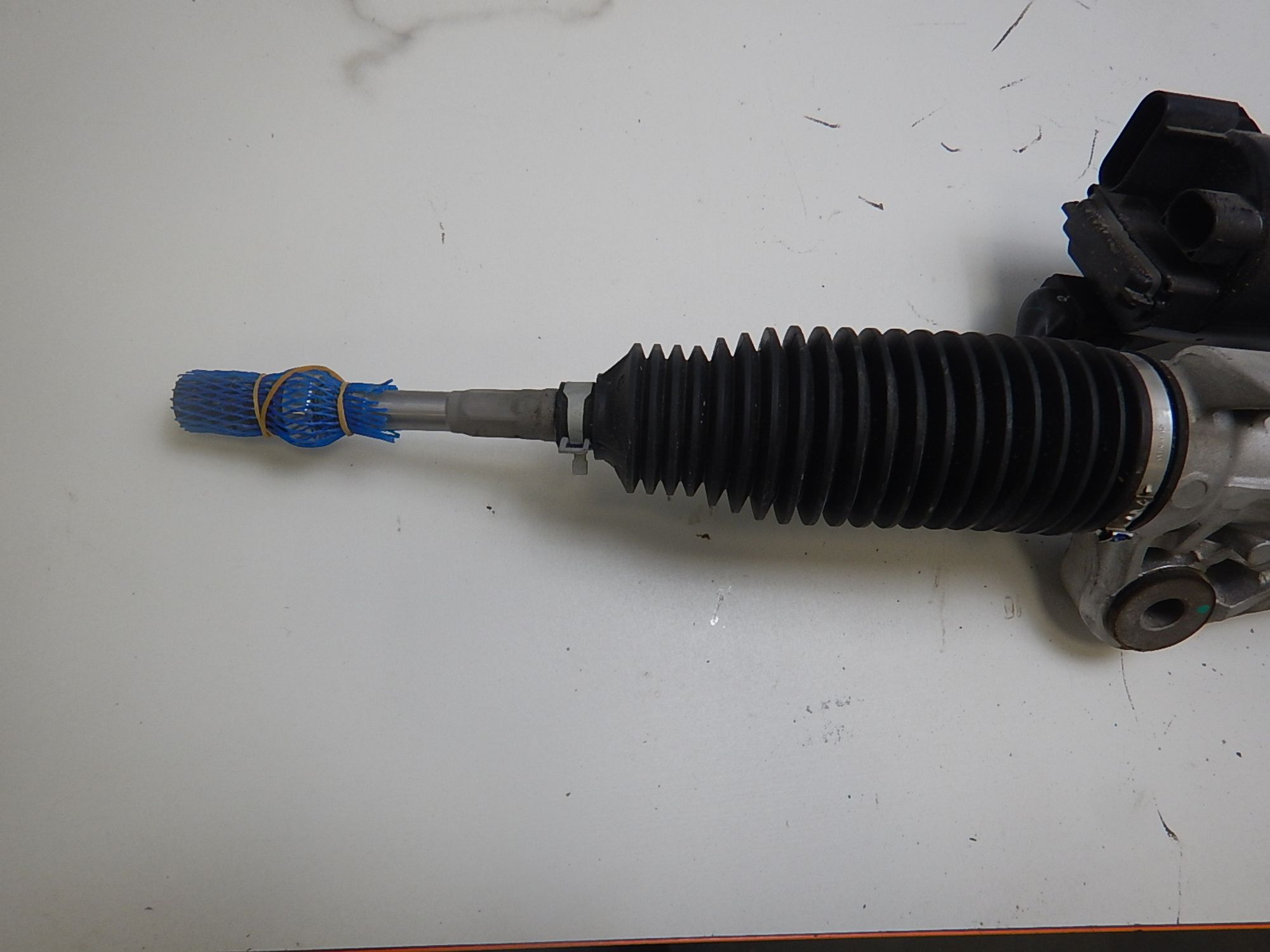 https://ycs.partsauto.market/partsauto-images/thmbs/b135e93f2d106a11df5e4386431c5e55/cfbc74e078f4ed42a971bae5572f27ef/5be5699f4374603548233356f6660fe5.jpg